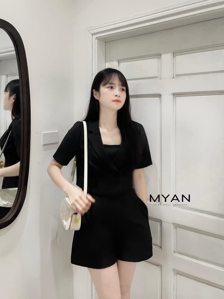 Blazer 2 cúc đi bộ quần giả váy xếp ly 1 bên 3135970 - Thời Trang Công Sở  Yoshino