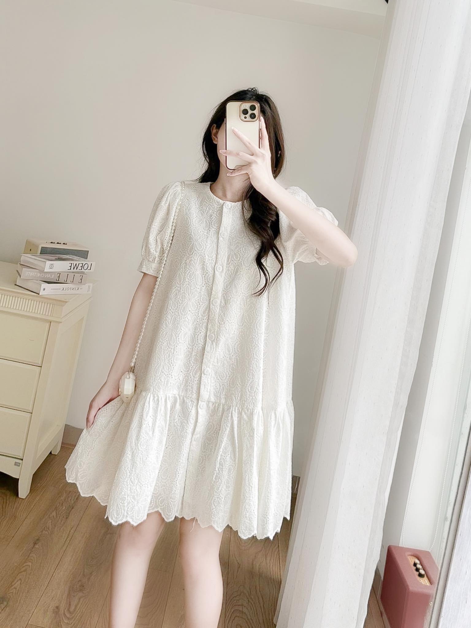 Váy Polo Dáng Suông Hình Thêu Trước Ngực 2 Màu Đen Trắng Kiểu Dáng Hàn  Quốc, Váy Suông Dáng Dài Basic - Đầm, váy nữ | ThờiTrangNữ.vn