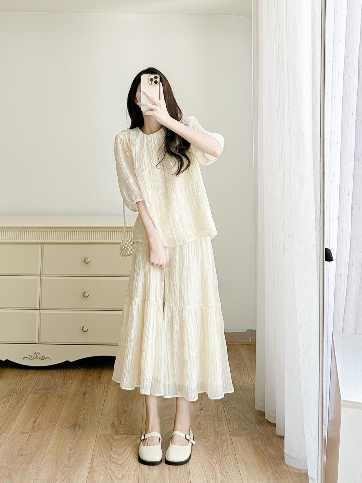váy bé gái chân váy boi hạt gạo cổ nhún đuôi cá trắng 2 lớp váy cho bé gái  thiết kế hiện đại, chất vải an toàn cho da giá sỉ, giá