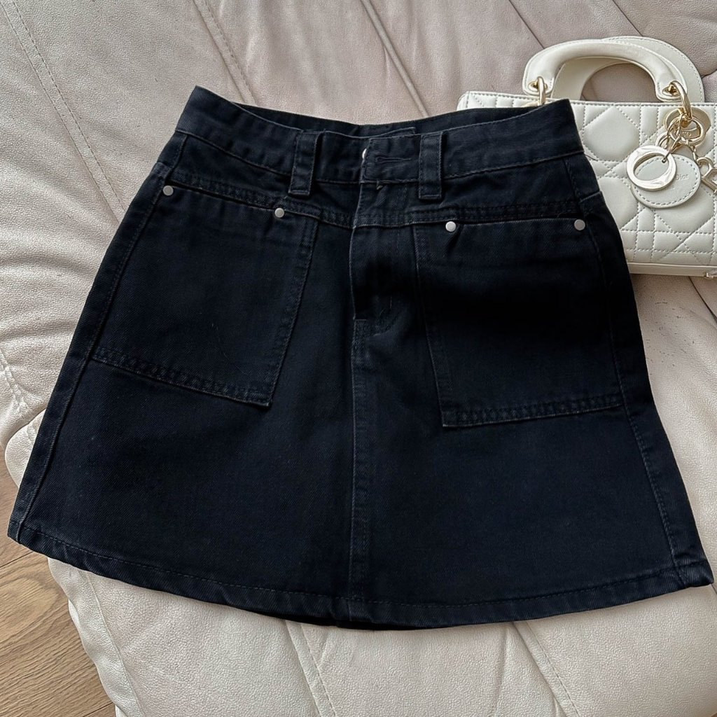 18+ Cách mix đồ với chân váy jean ngắn nên có trong bộ sưu tập của bạn