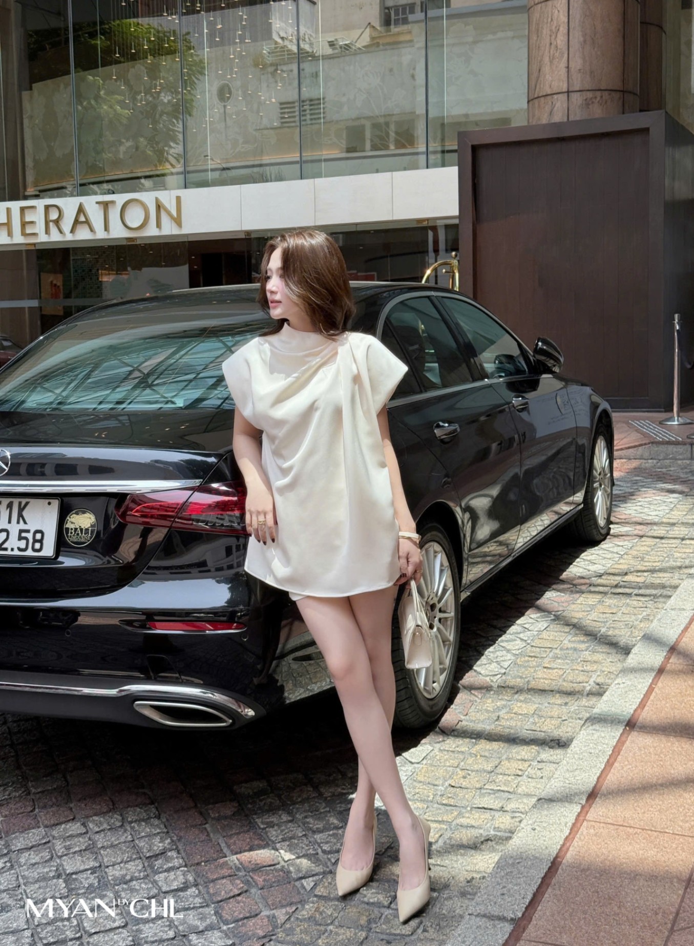 Áo xếp ly vai lệch