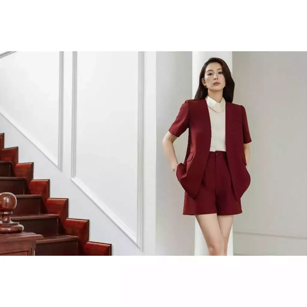 Áo blazer ngắn tay không cổ 2 túi