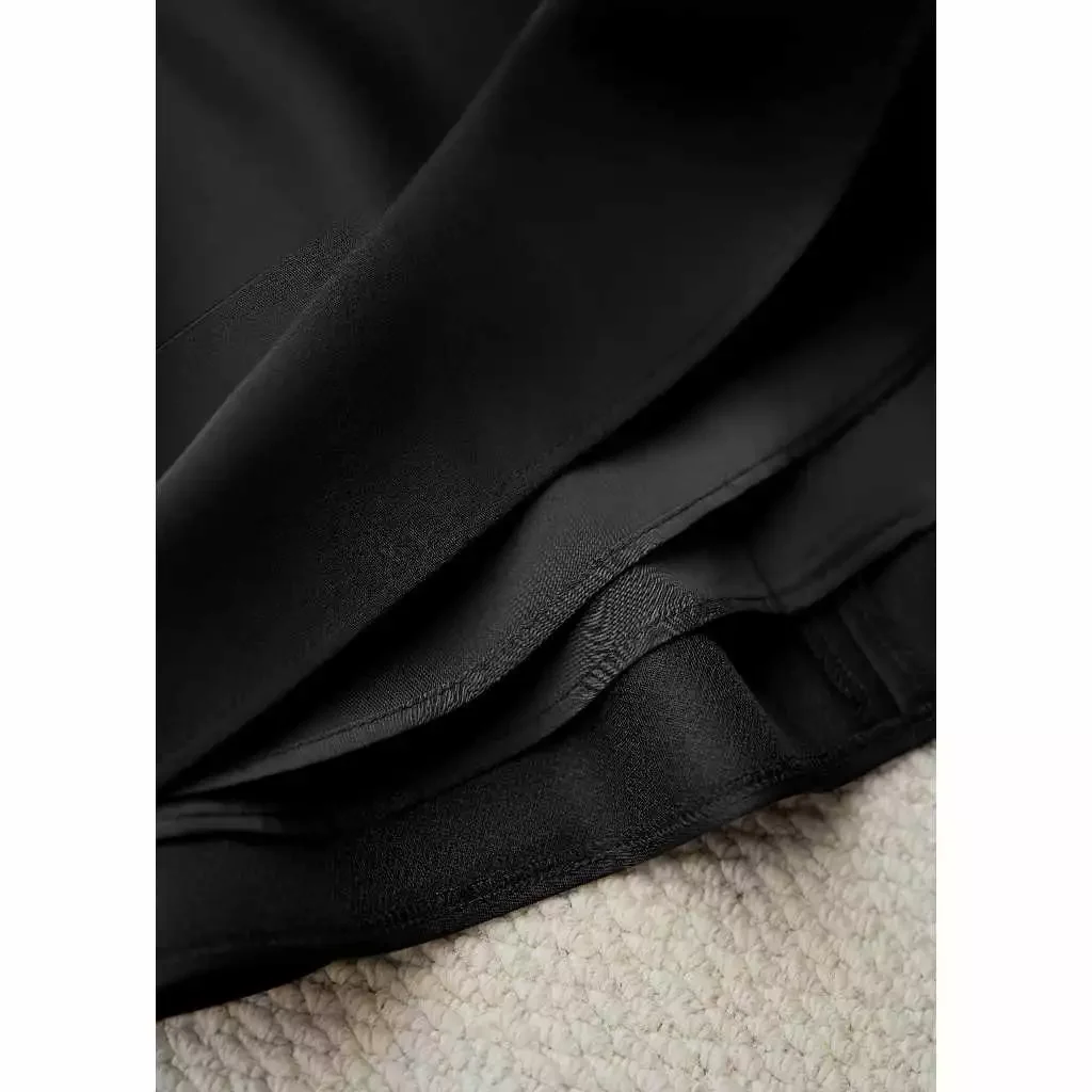 Chân váy tafta xòe rộng