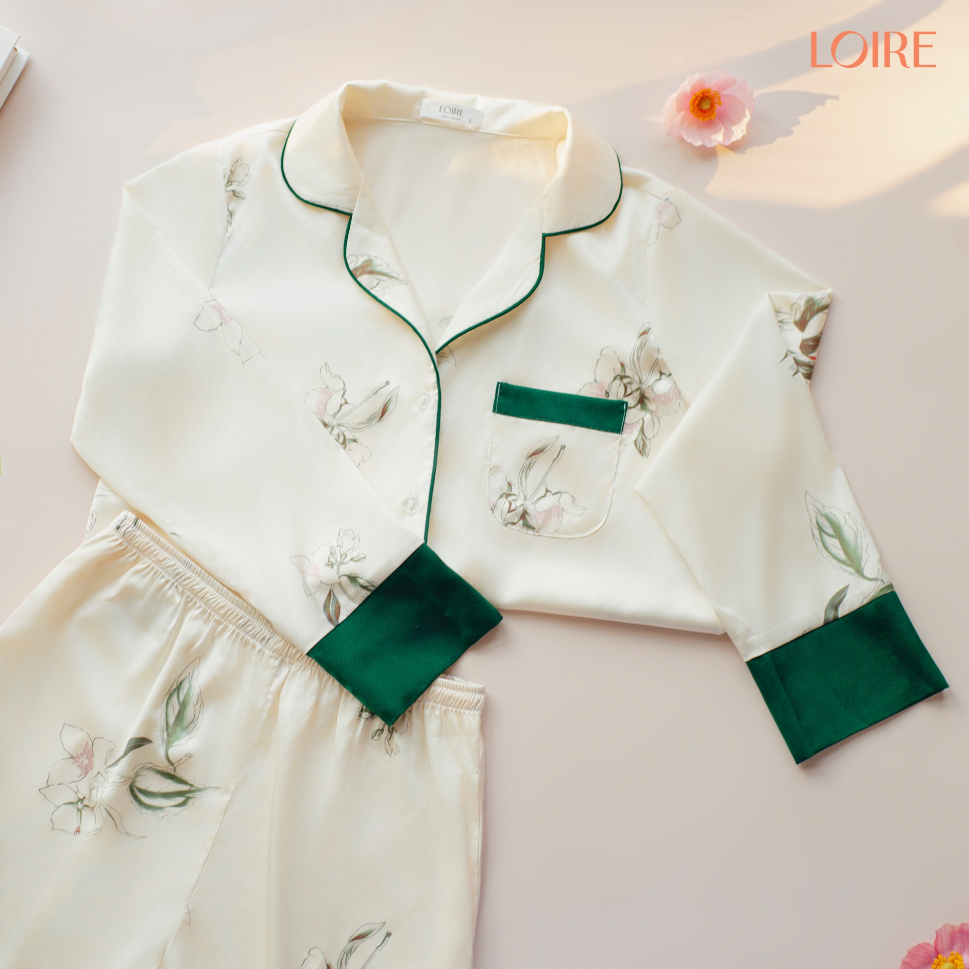 Bộ Đồ Ngủ Pijama Dài Tay Lụa Pháp Cao Cấp Cao Cấp Họa Tiết Nhẹ Nhàng Sang Trọng Loirechic PDD11