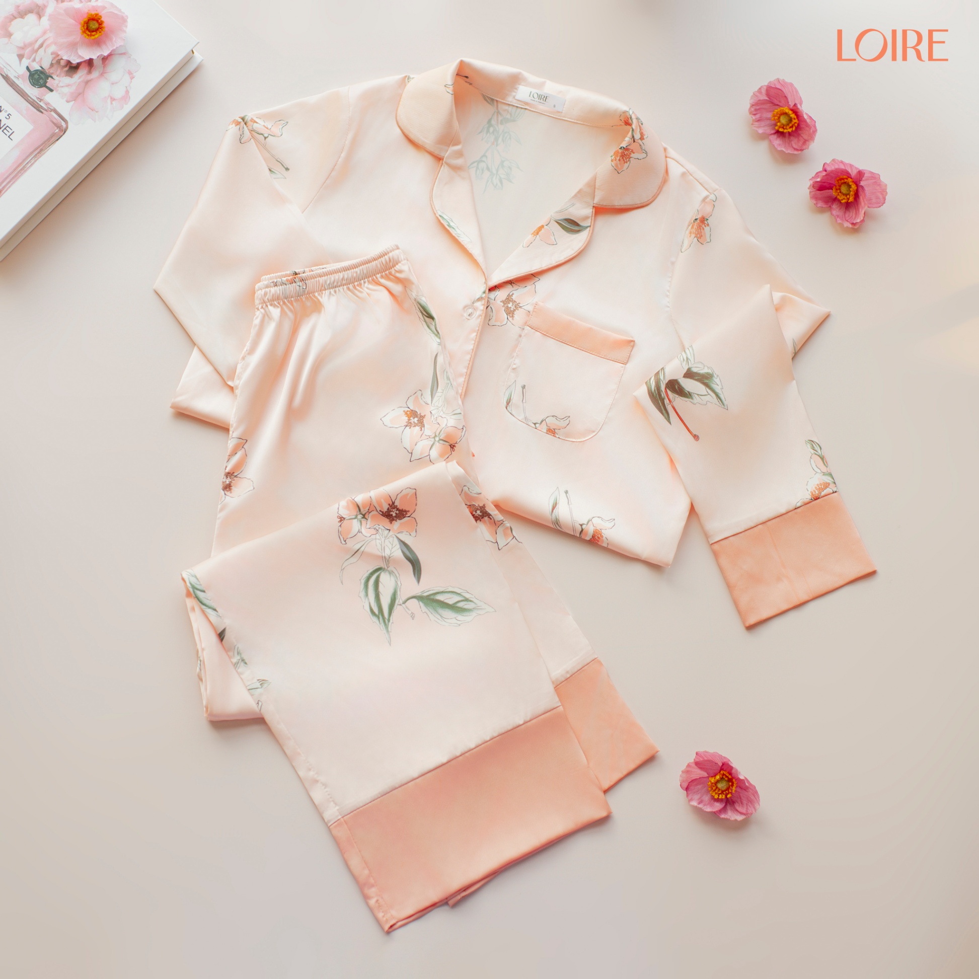 Bộ Đồ Ngủ Pijama Dài Tay Lụa Pháp Cao Cấp Cao Cấp Họa Tiết Nhẹ Nhàng Sang Trọng Loirechic PDD11