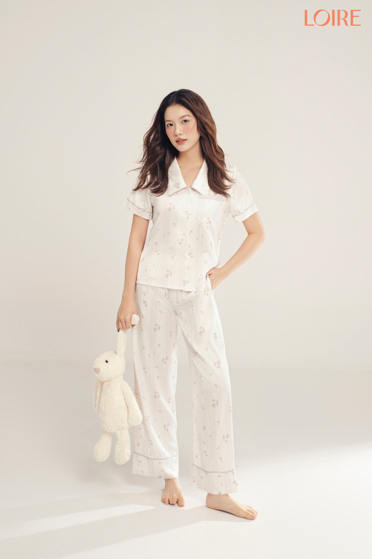 Bộ Pijama Lụa In Họa Tiết Trẻ Trung FDMN250333
