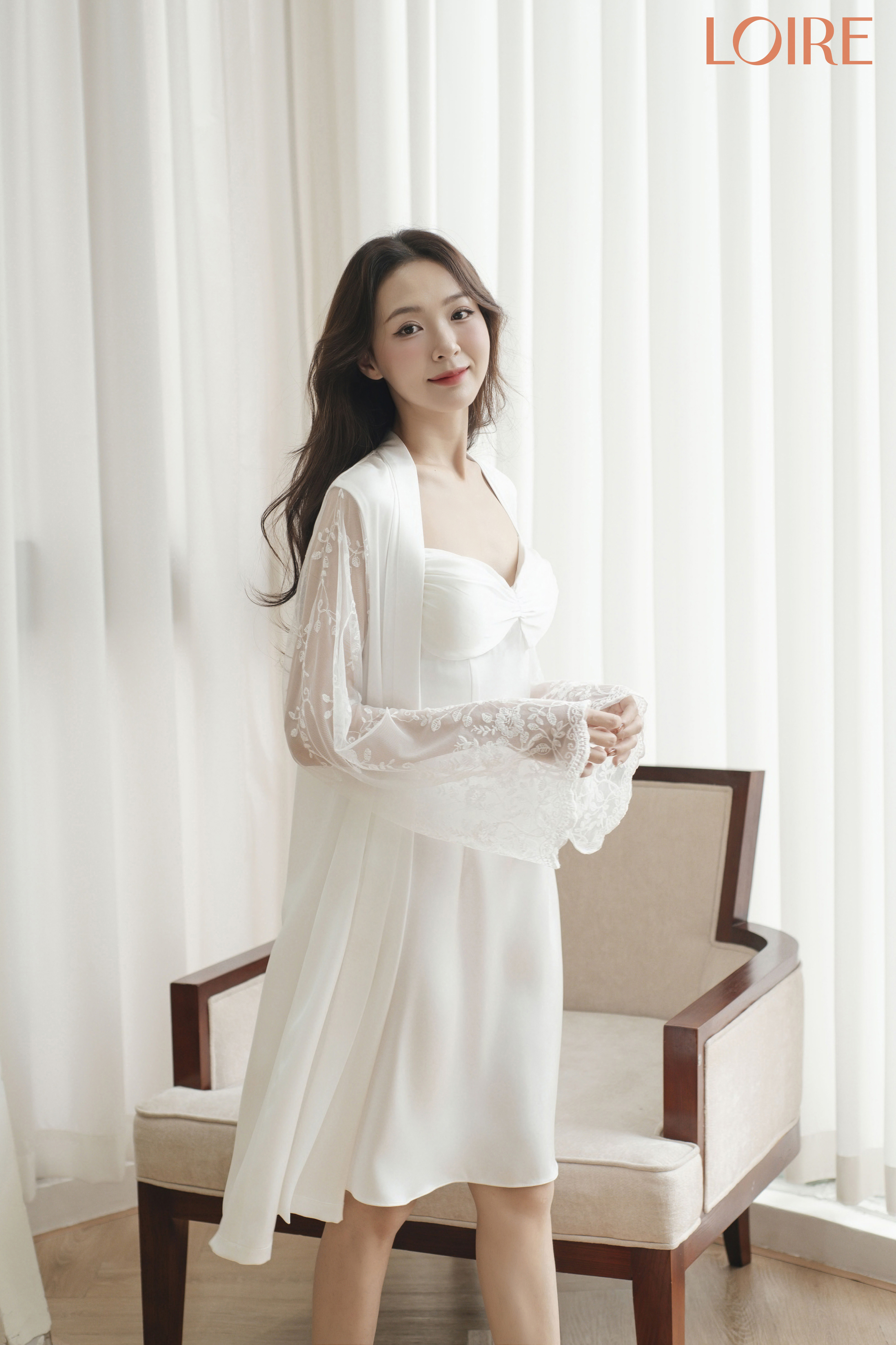 Áo Choàng Ngủ Lụa Phối Ren FDMN250341