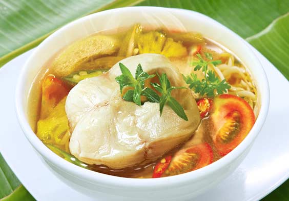 Bí quyết làm món cá mè nấu canh chua thơm ngon tuyệt cú mèo