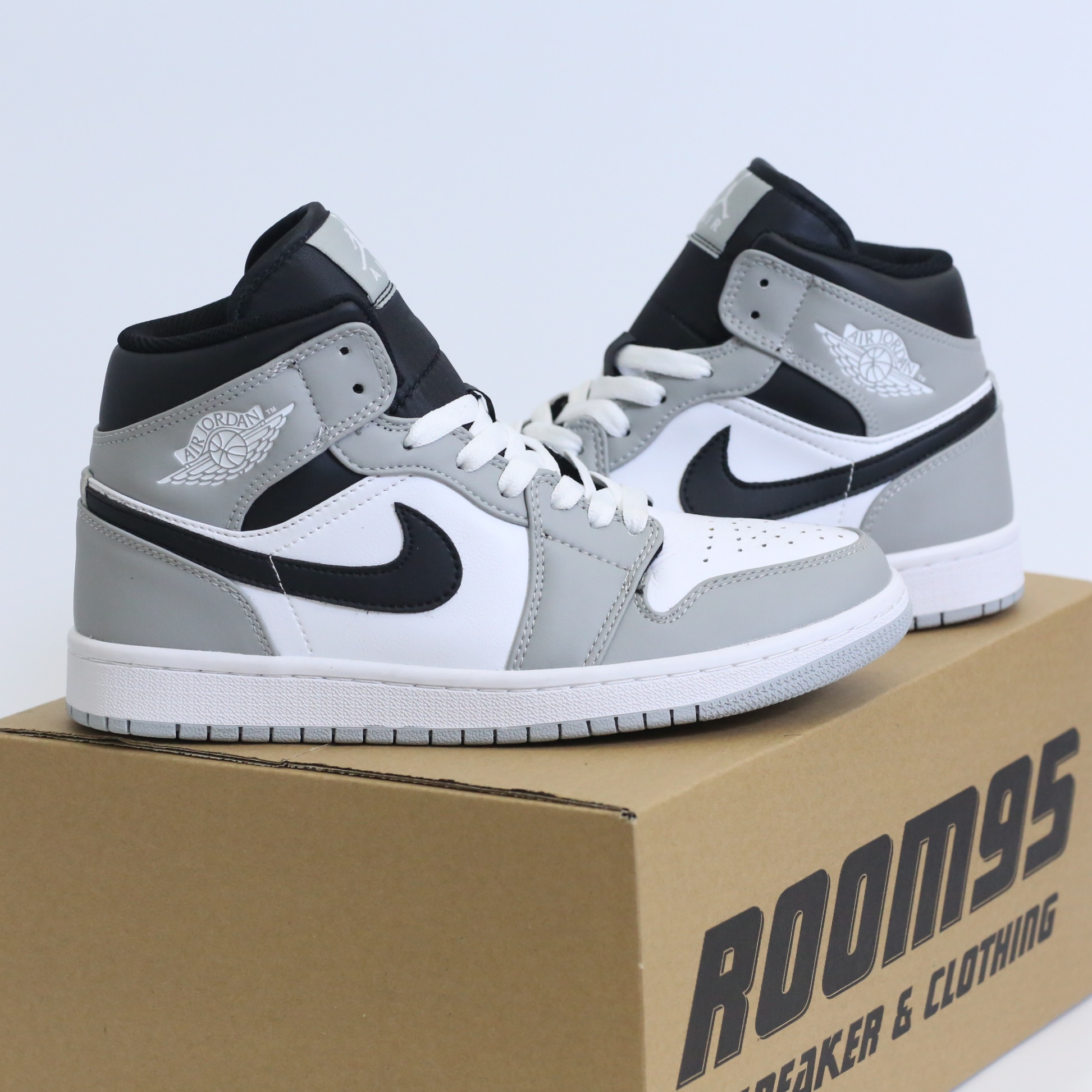 Jordan 1 Mid Light Smoke Grey Anthracite