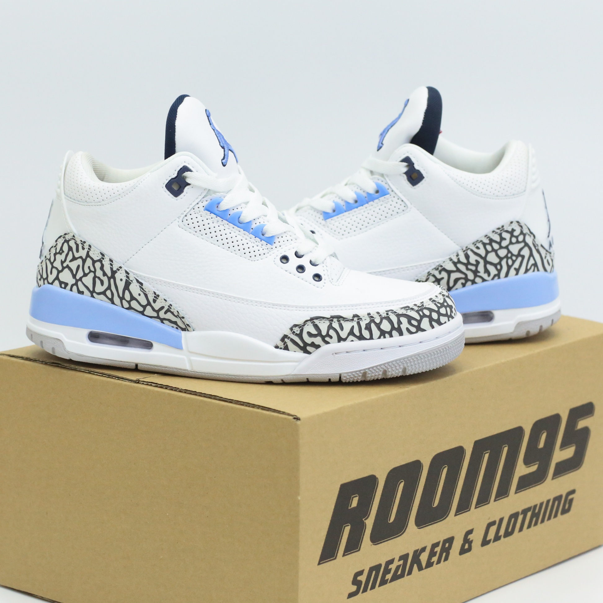 AIR JORDAN 3 III RETRO UNC 2020 UNIVERSITY BLUE