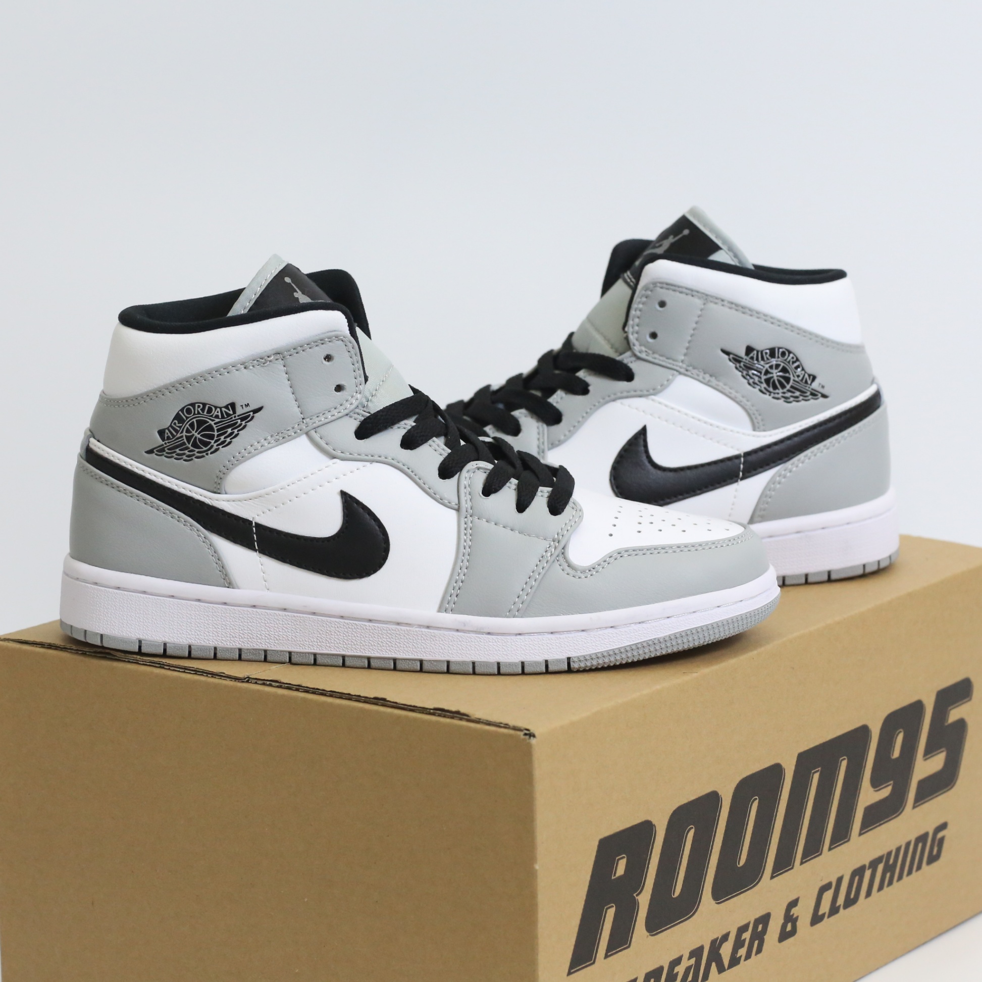 JORDAN 1 XÁM TRẮNG LOGO ĐEN_HIGH