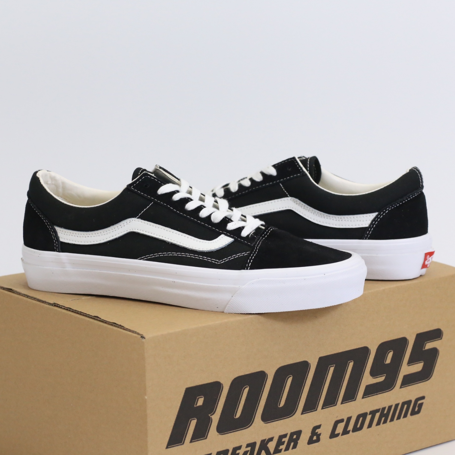 Vans Vault Old Skool LX - Black & White