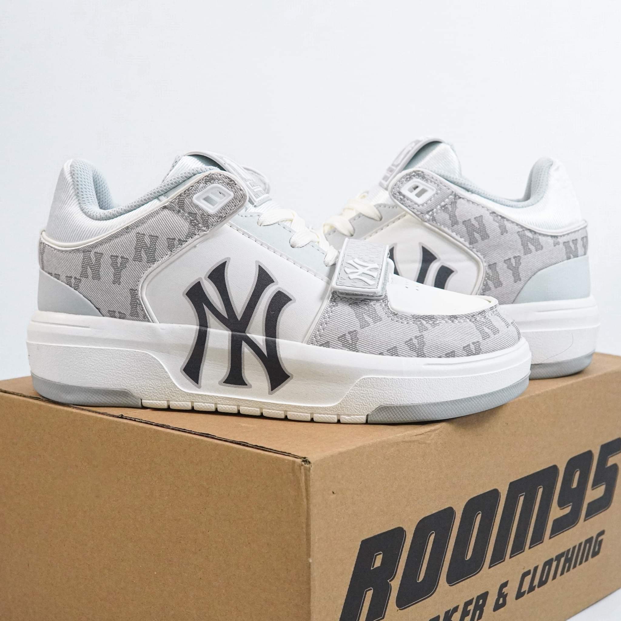 MLB Korea Chunky Liner Mid Denim New York Yankees Gray