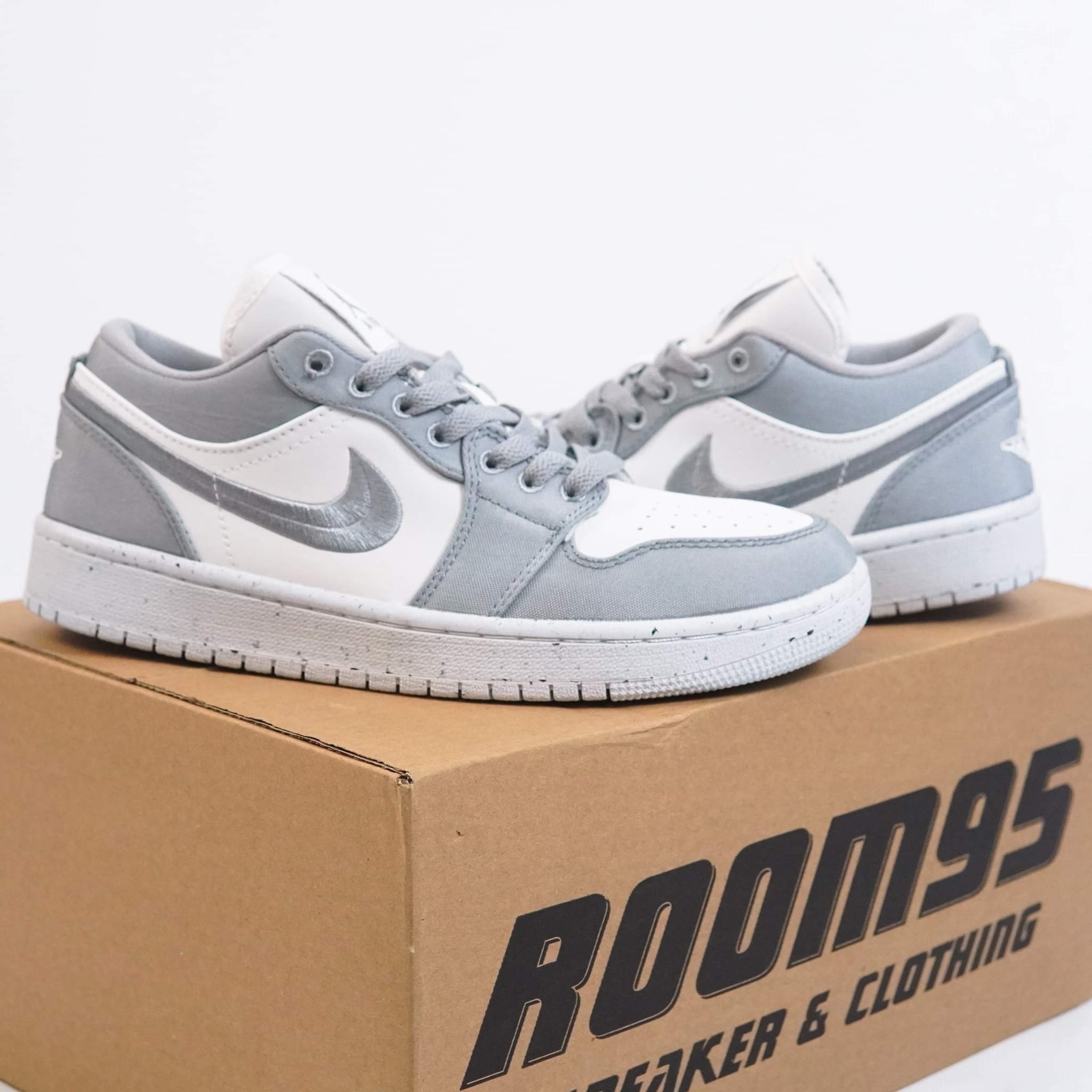 Nike Air Jordan 1 Low SE Light 'Steel Grey'