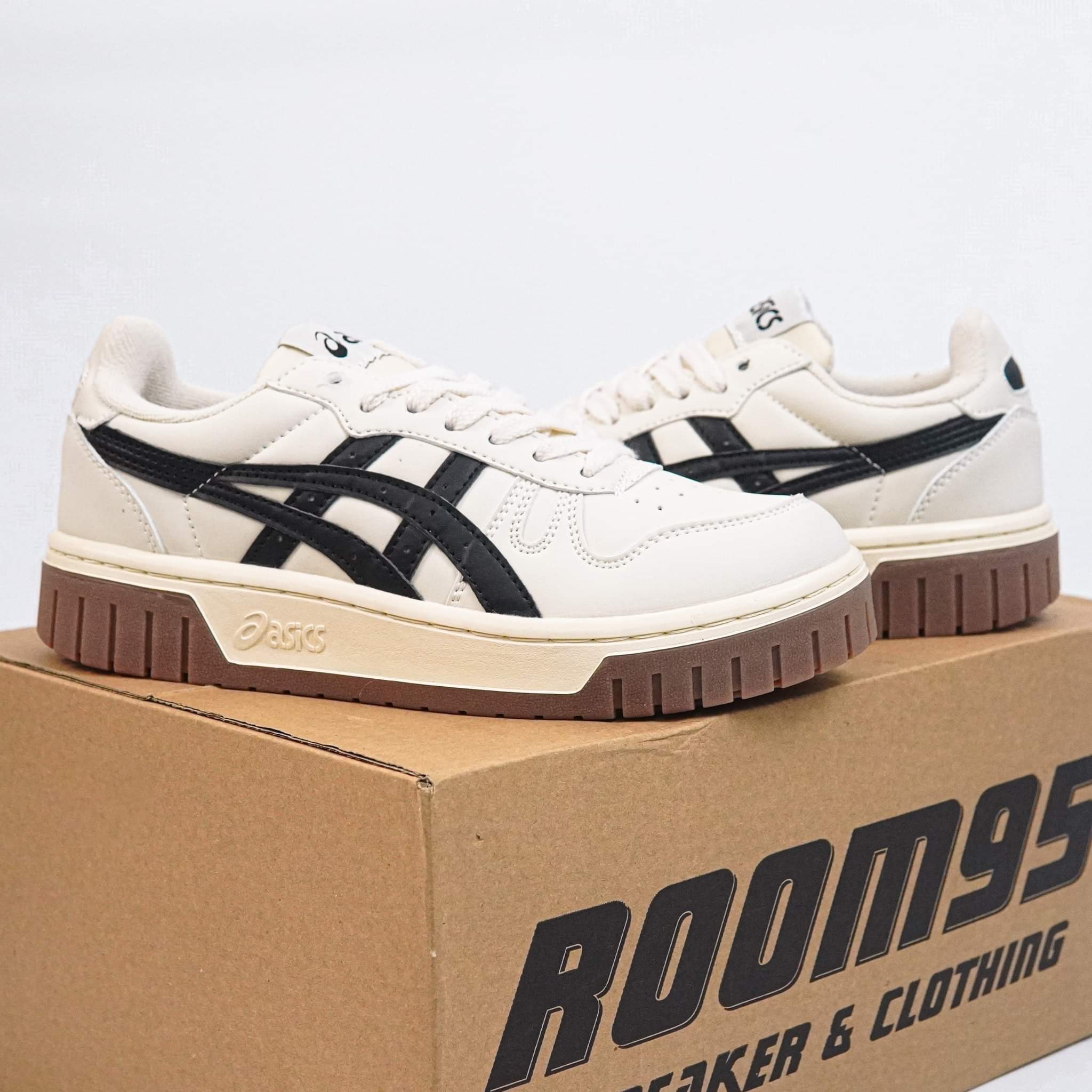 Asics Court MZ Cream Black Gum