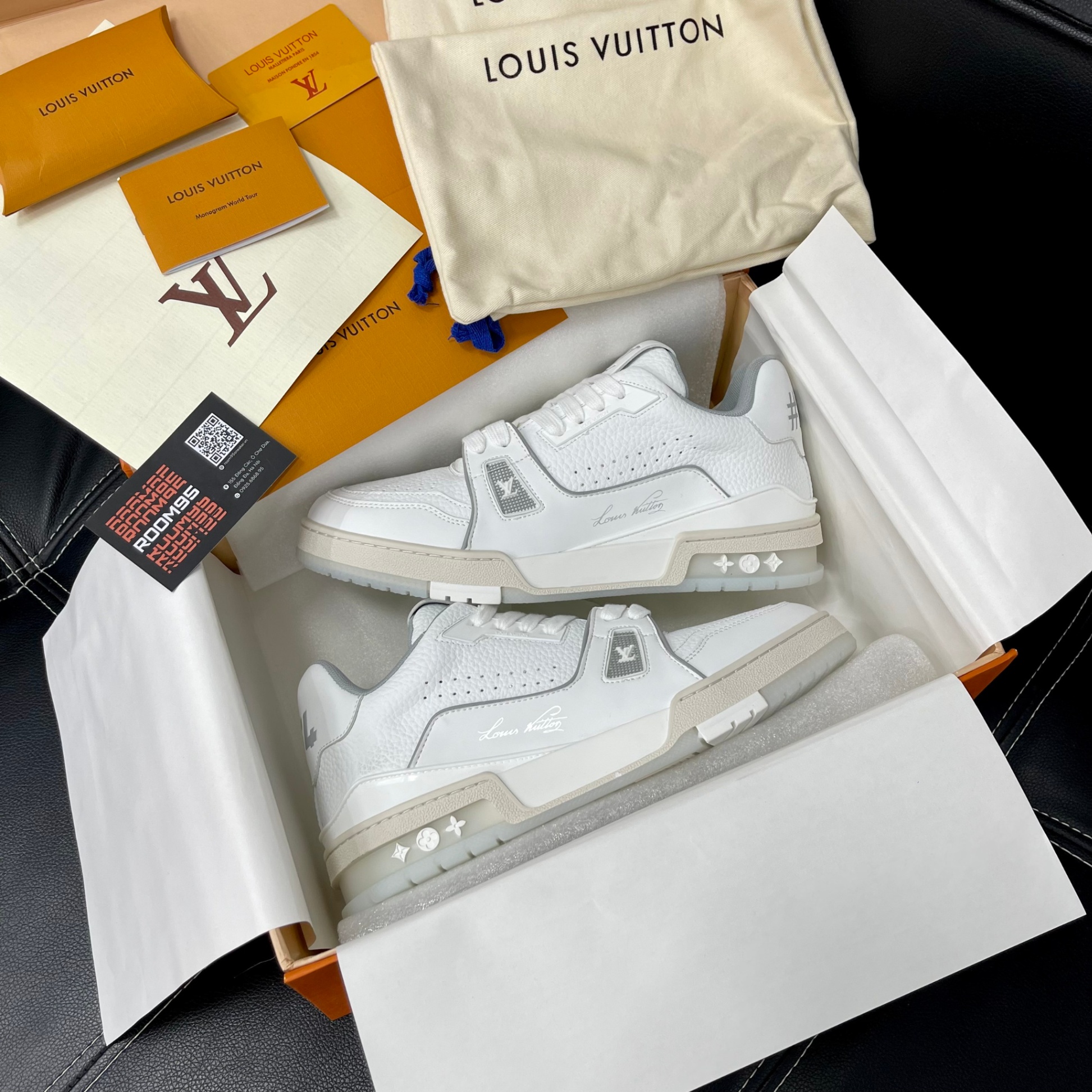 Louis Vuitton Lv Trainer #54 Signature White