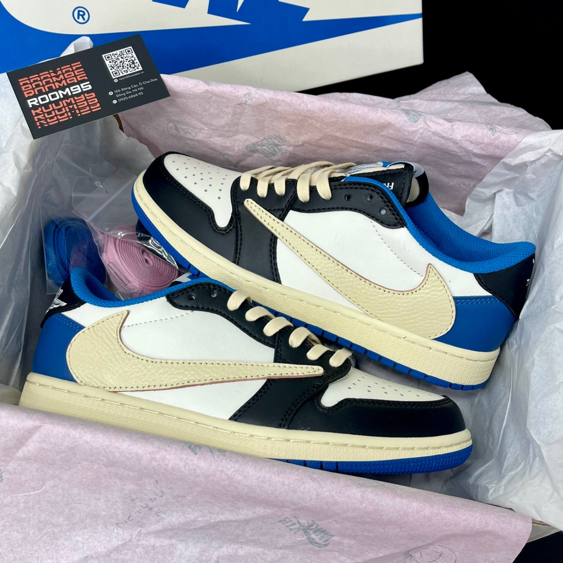 NIKE X TRAVIS SCOTT X FRAGMENT JORDAN 1 LOW