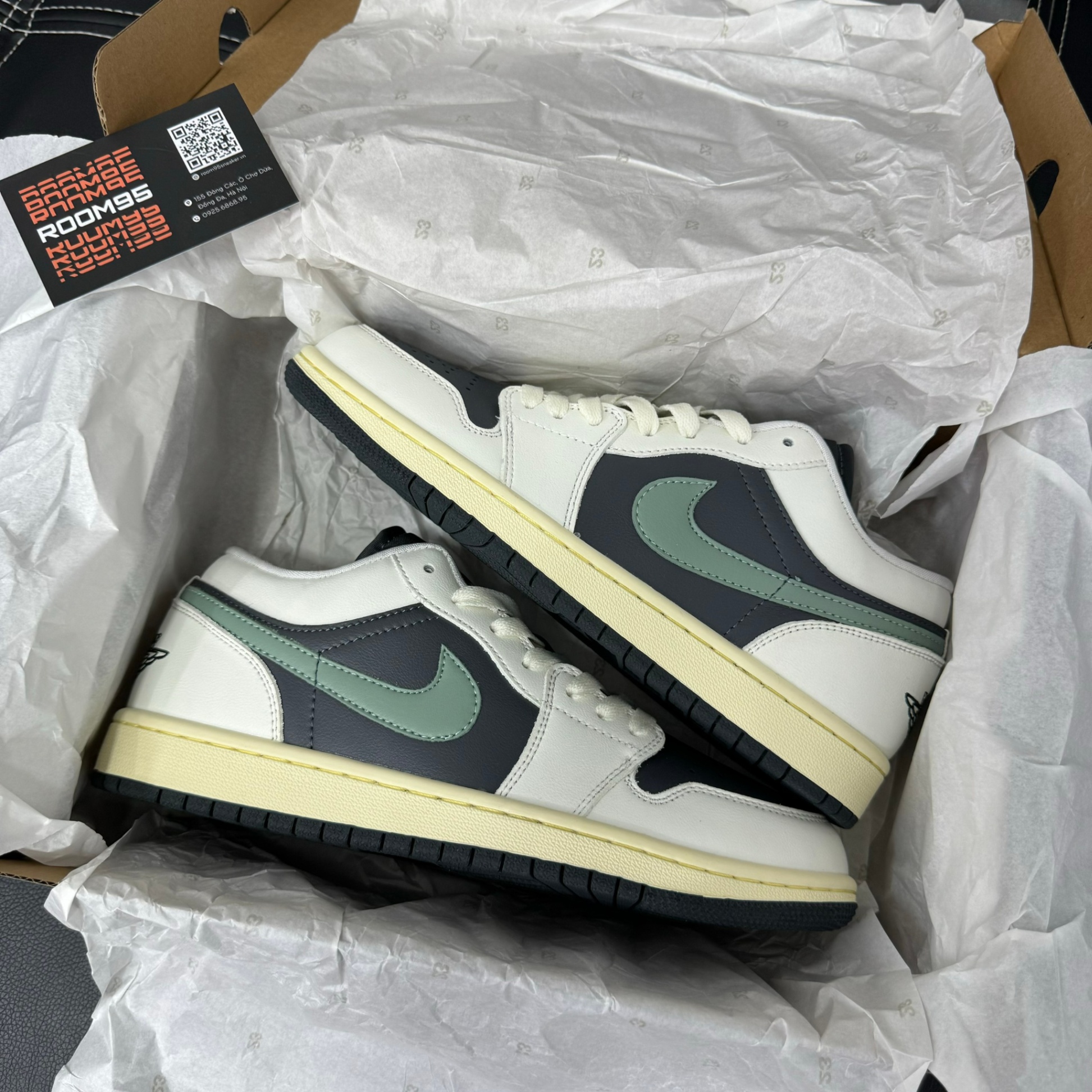 Nike Air Jordan 1 Low Jade Smoke