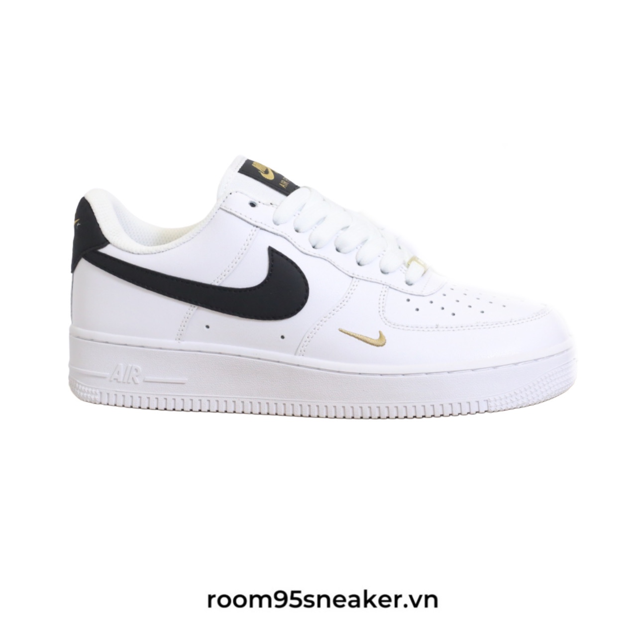 R06 Nike Wmns Air Force 1 ’07 Essential ‘White Black Gold'