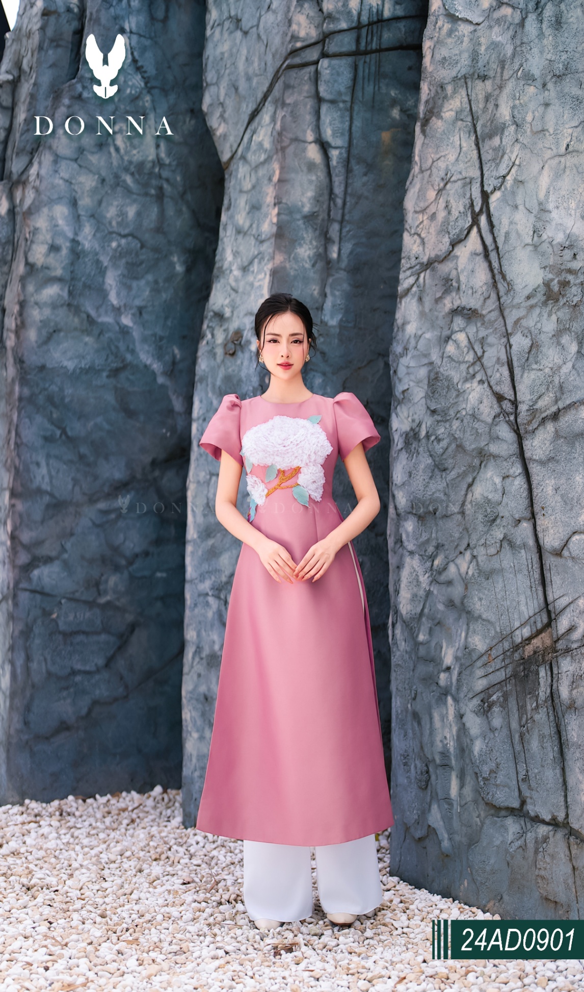 24AD0901 - Set áo dài hồng tafta