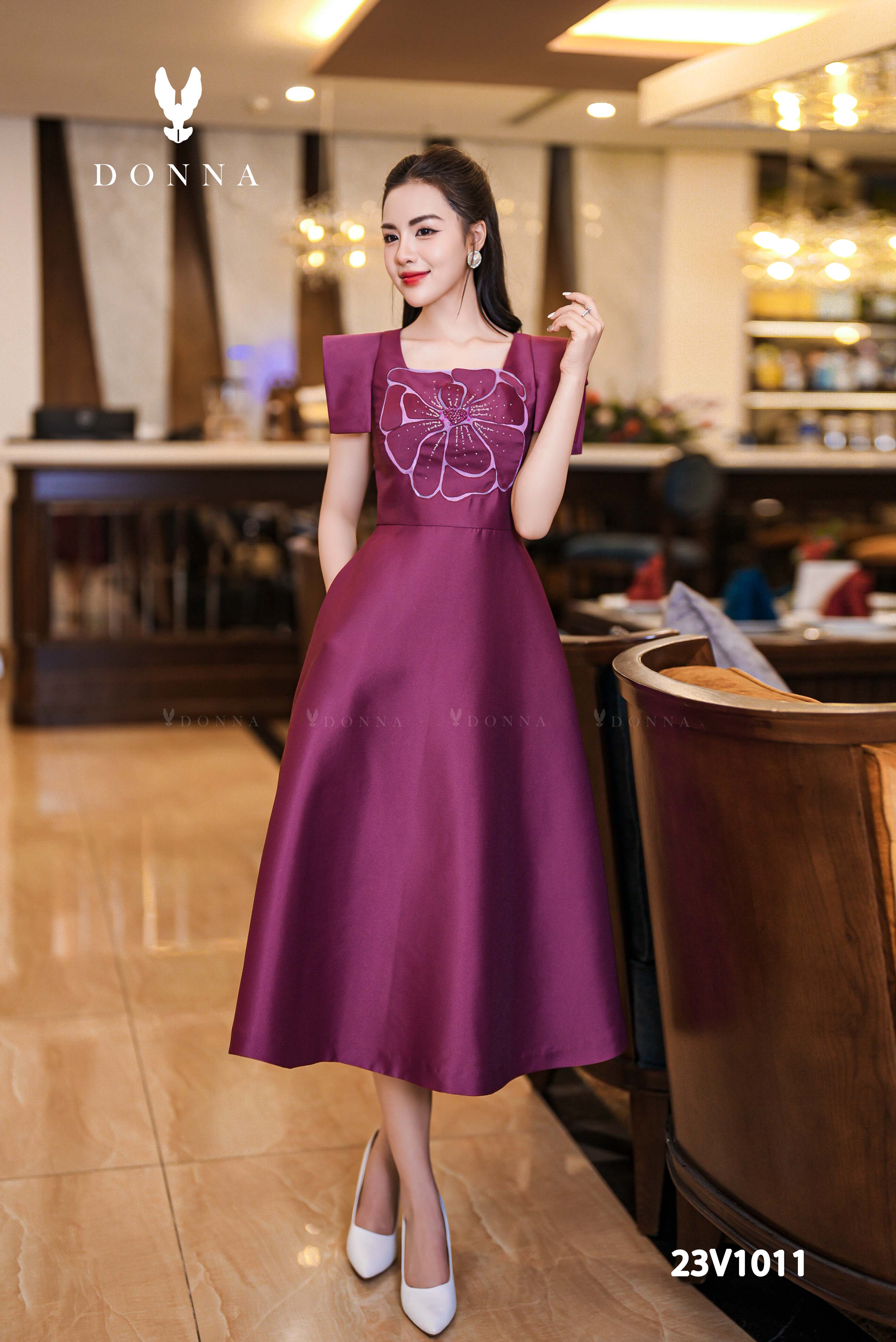 23V1011 - Đầm xòe hồng tím tafta