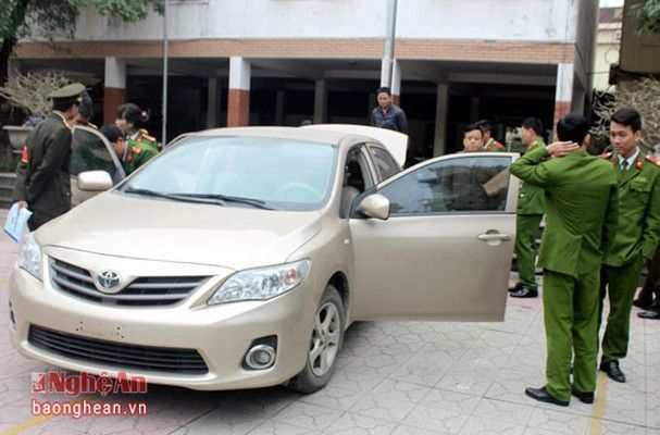 Hộp đen ô tô giúp tìm xe ô tô bị mất