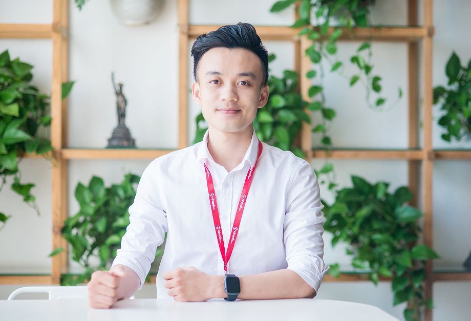 Chu Thảo là CEO & Founder Vcomcar.vn