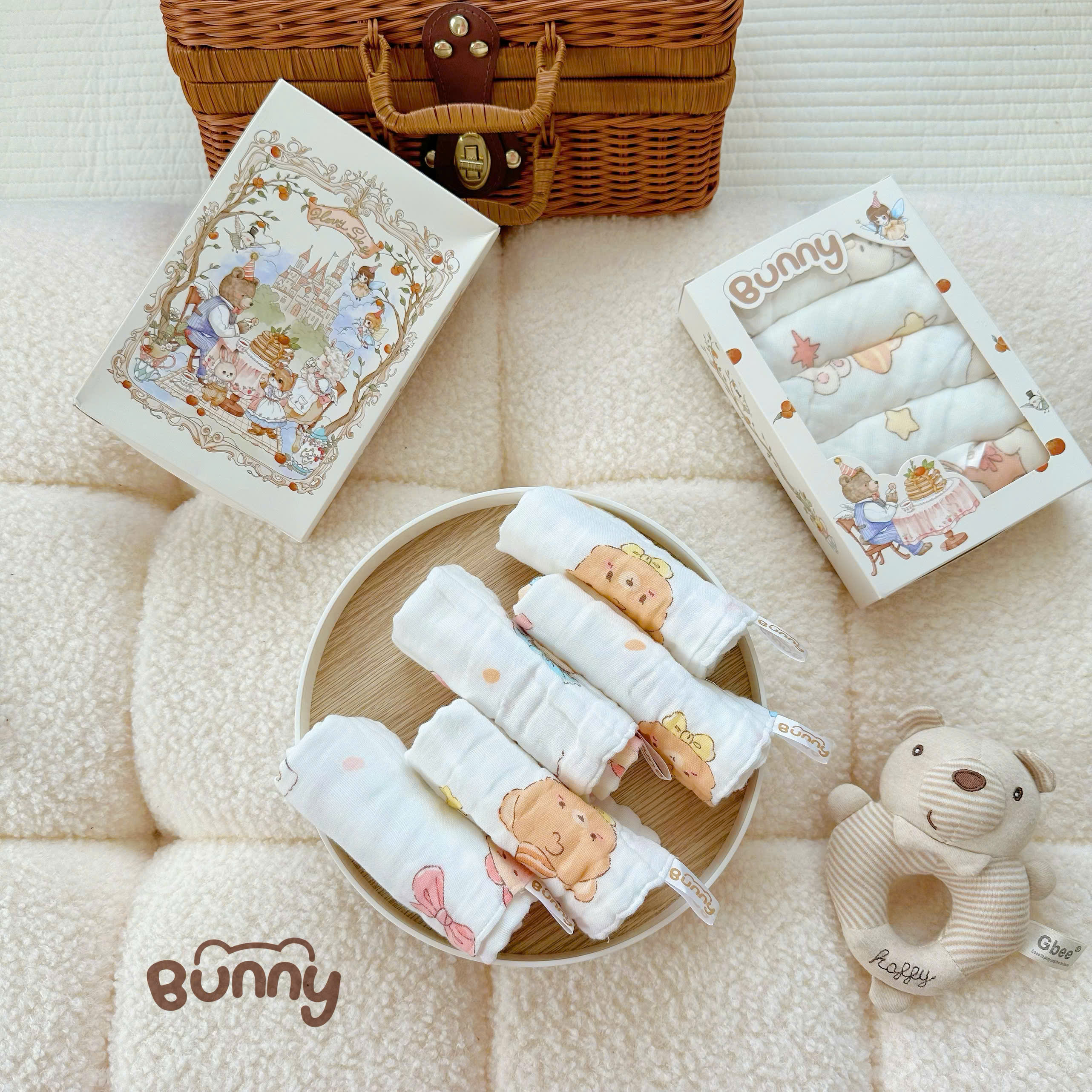 (Không hộp) Set 5 khăn sữa cho bé Bunny phiên bản cổ tích vải xô 6 lớp mềm mịn, thấm hút tốt, giặt nhanh khô, càng giặt càng mềm an toàn tuyệt đối cho da bé