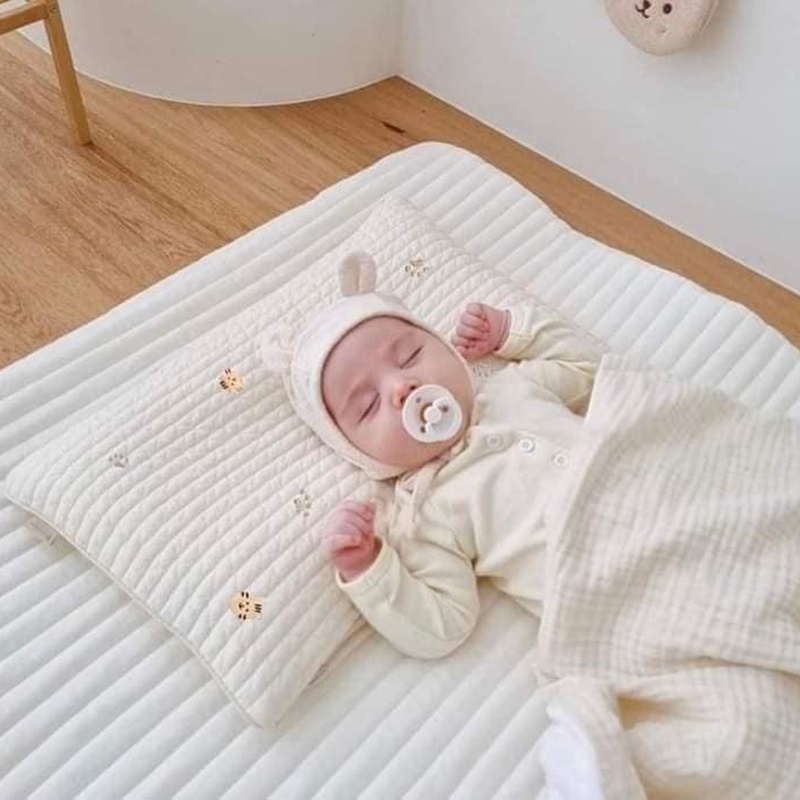 Gối Cao Su Non Cho Bé Bunny Siêu Êm Ái Có Kết Cấu Lỗ Thoáng Khí Chống Ngạt Cotton Organic Thiên Nhiên