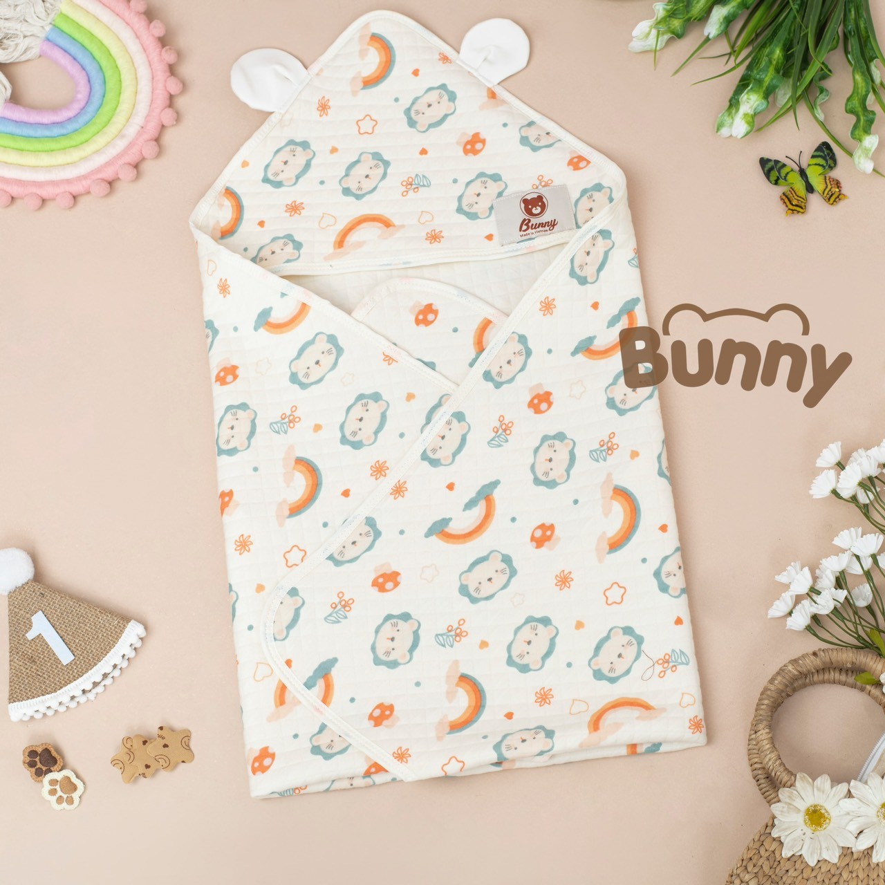 Ủ choàng cho bé sơ sinh Bunny chất vải xốp trần bông, chăn ủ  điều hoà có mũ hình tai gấu kèm đai cho bé kích thước 85x85cm