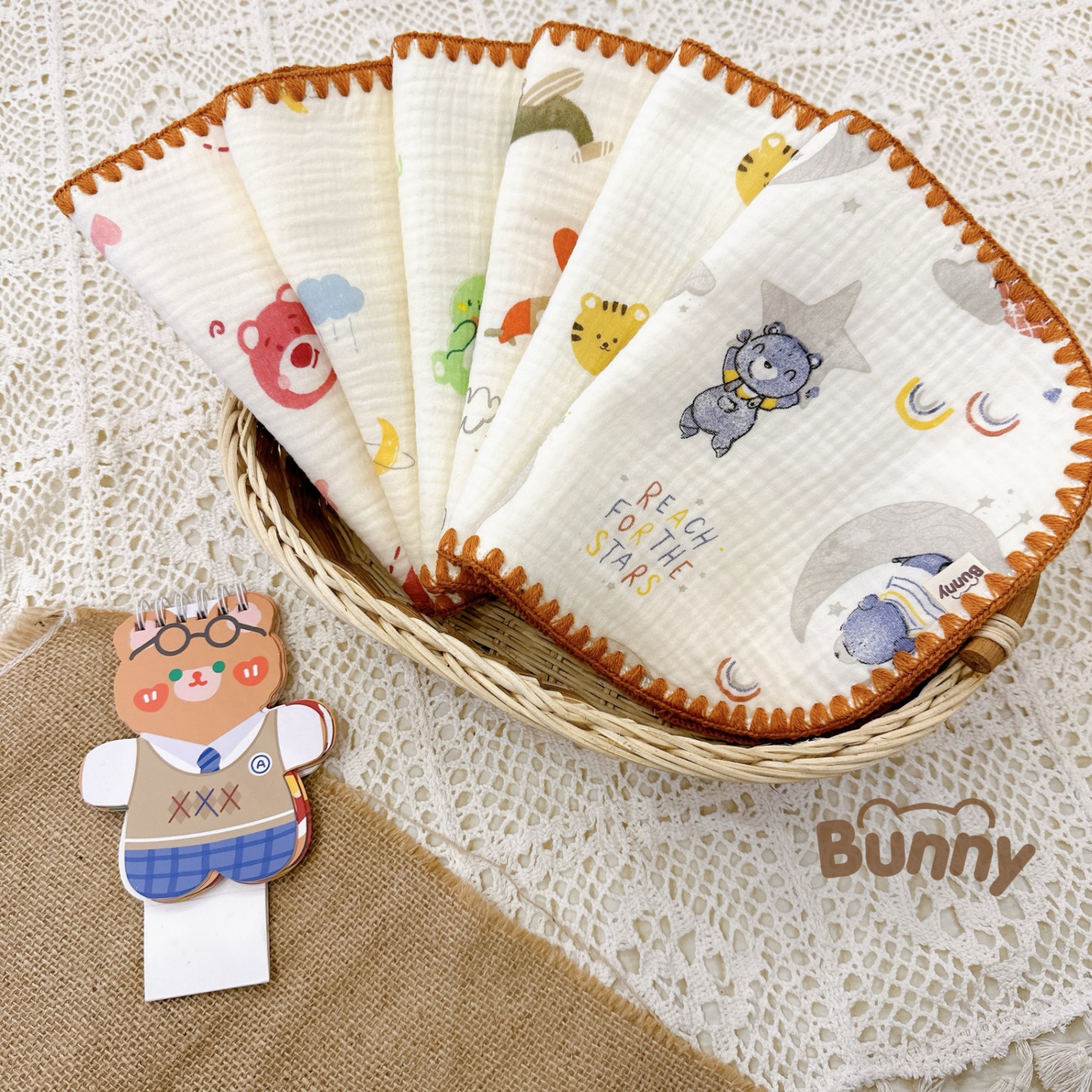 Gối xô lót đầu cho bé sơ sinh Bunny vải Muslin sợi tre 10 lớp mềm mại thấm hút mồ hôi kích thước 25x40cm