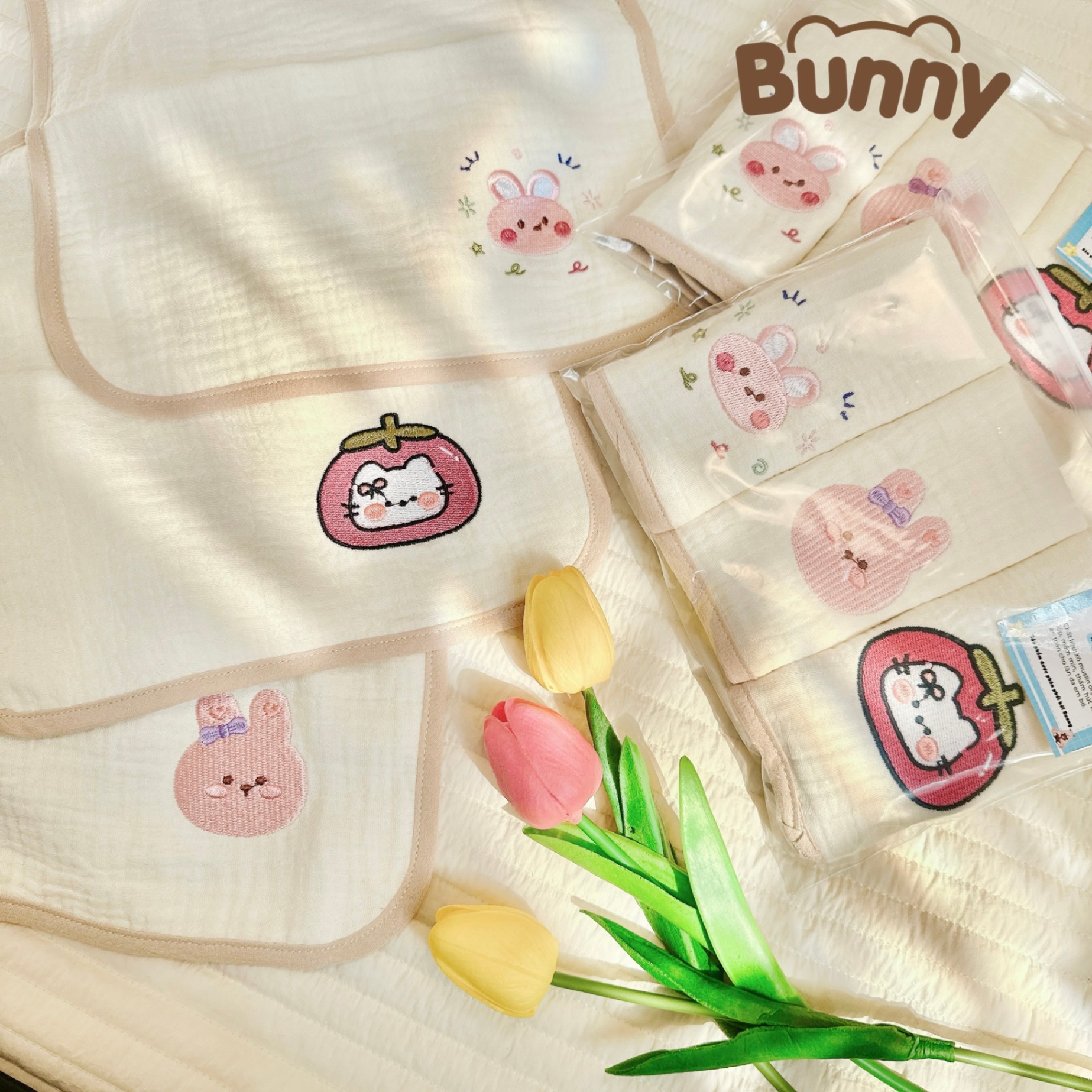 Set 3 khăn mặt cho bé Bunny vải xô Muslin Organic 4 lớp thêu hình siêu xinh cho bé trai bé gái phong cách Hàn siêu thấm, mềm mại kích thước 27x27cm