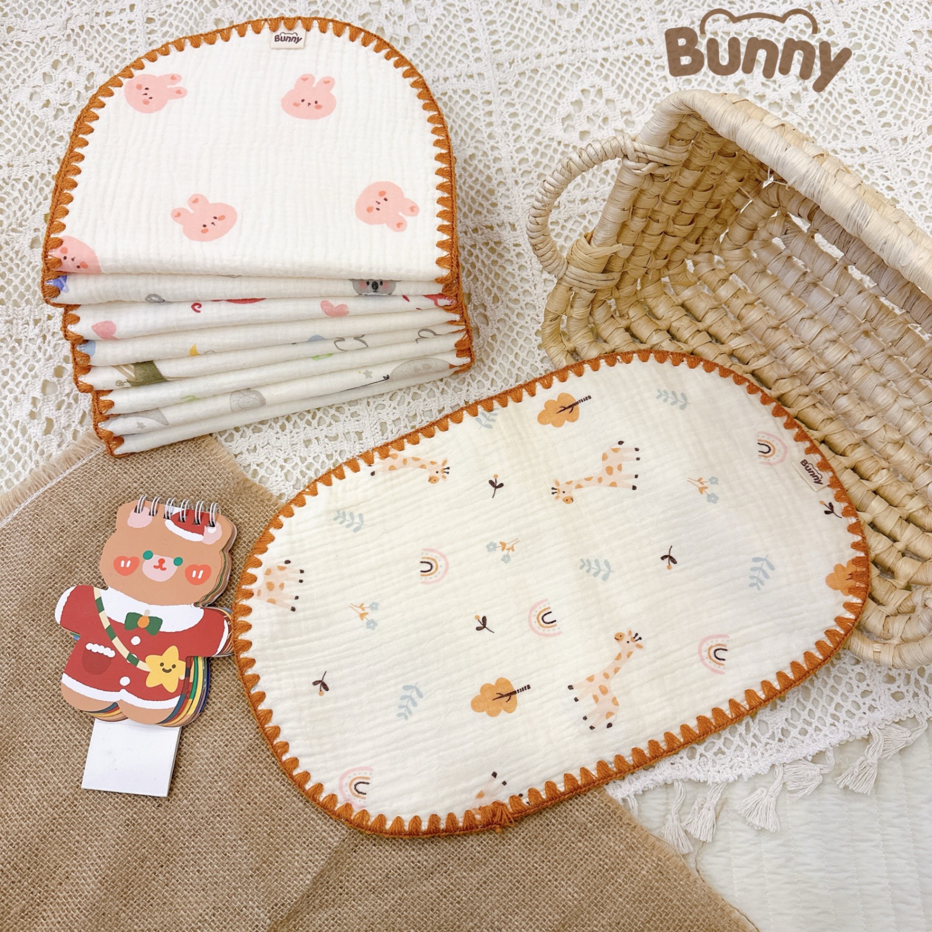 Gối xô lót đầu cho bé sơ sinh Bunny vải Muslin sợi tre 10 lớp mềm mại thấm hút mồ hôi kích thước 25x40cm