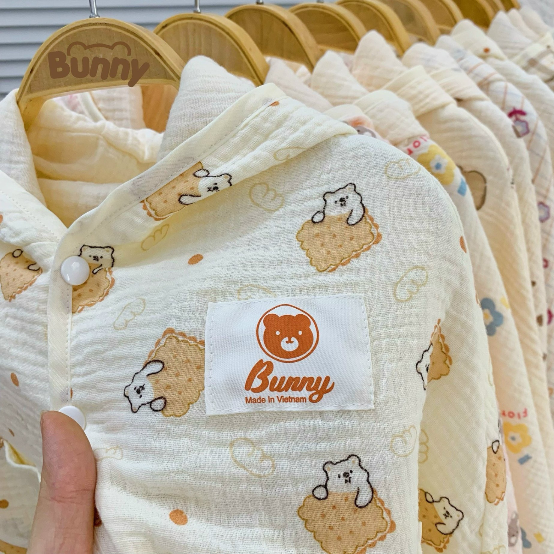 Áo choàng cho bé Bunny xô Muslin tai gấu chống nắng có mũ, tránh gió cho bé có lớp lót trong mặc được 2 mặt cho bé đến 3 tuổi