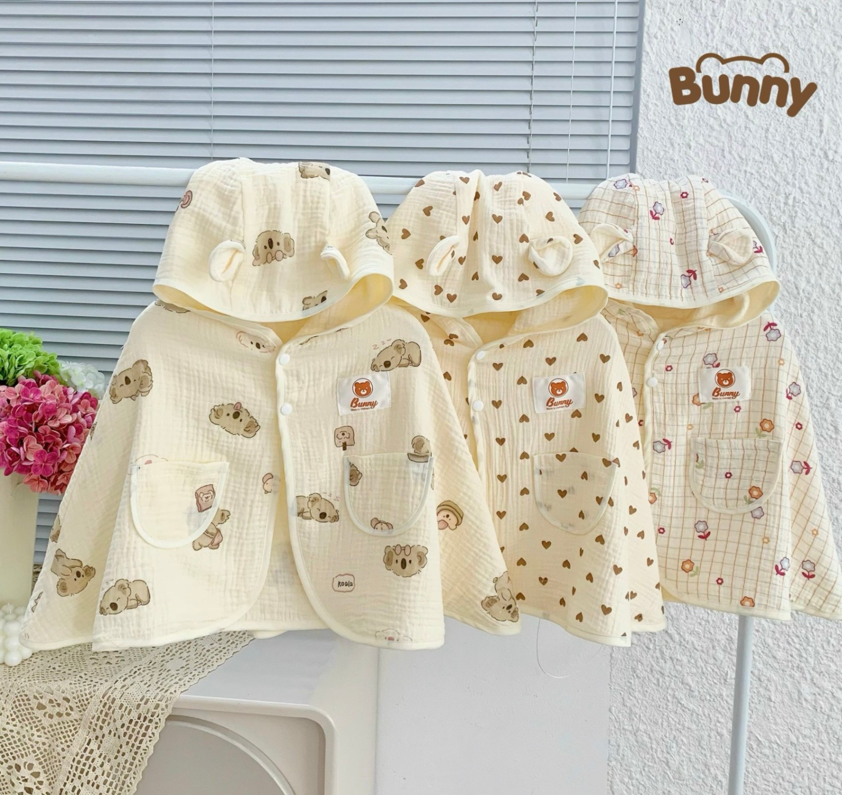 Áo choàng cho bé Bunny xô Muslin tai gấu chống nắng có mũ, tránh gió cho bé có lớp lót trong mặc được 2 mặt cho bé đến 3 tuổi