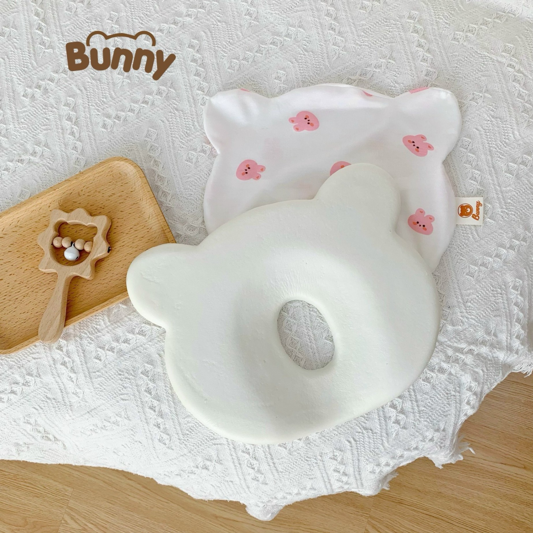 Gối lõm chống bẹp đầu cho bé sơ sinh hình tai gấu Bunny vải Petit kết hợp lõi cao su non nguyên khối mềm mại thoáng mát