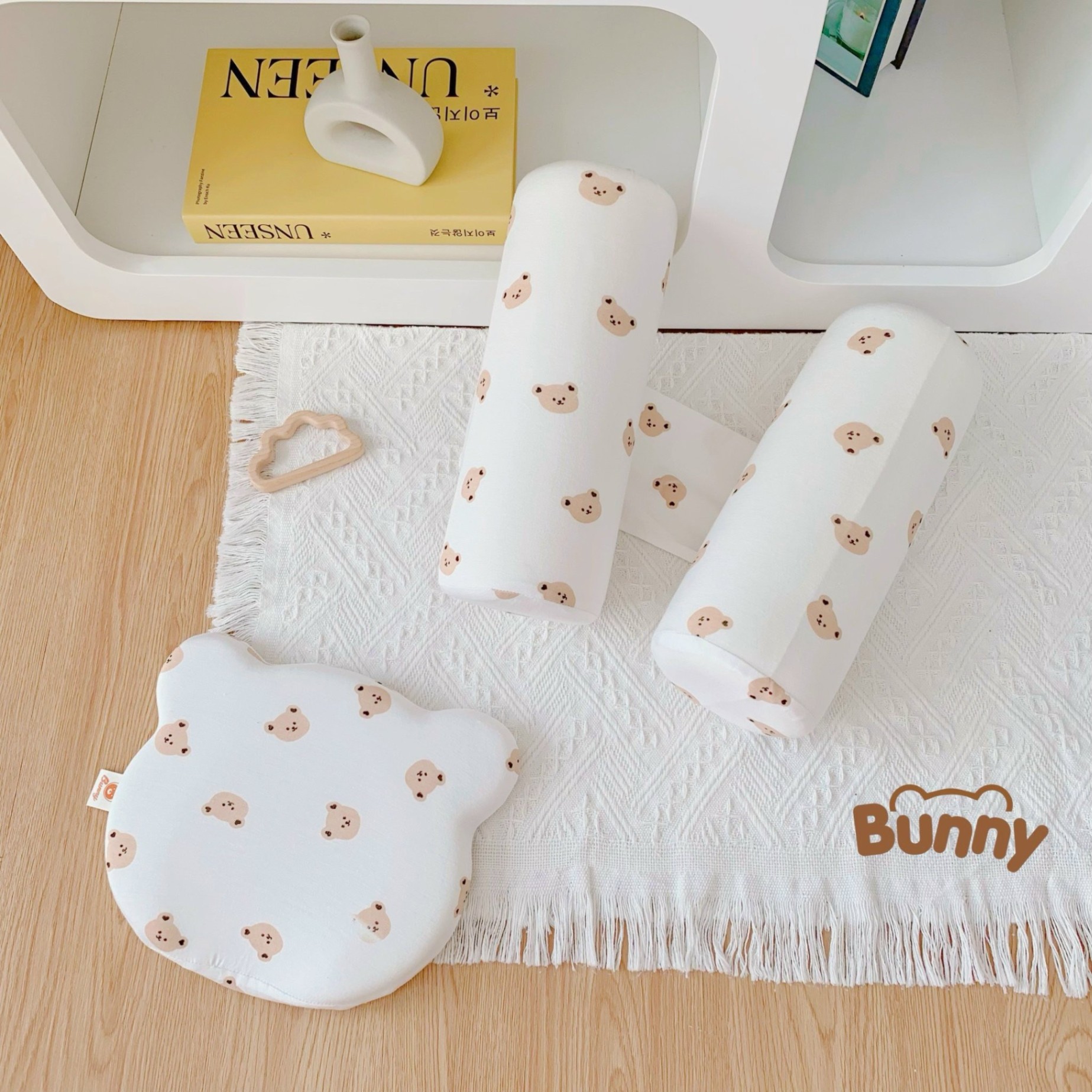 Combo gối lõm chống bẹt đầu và gối chặn chống giật mình cho bé sơ sinh Bunny vải Petti kết hợp lõi cao su non mềm mại thoáng mát - Gấu