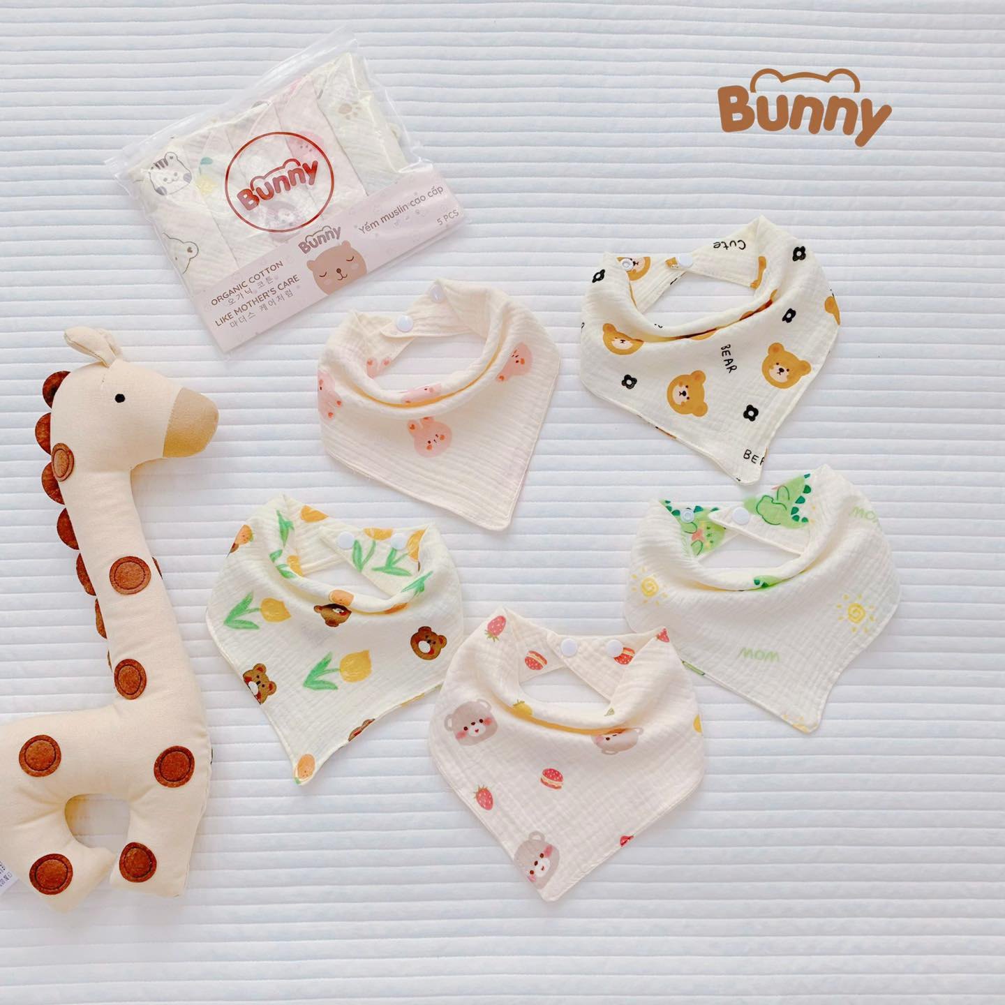 Set 5 yếm tam giác cho bé, khăn quàng cổ 100% Muslin mềm mại an toàn cho bé trai bé gái hoạ tiết xinh