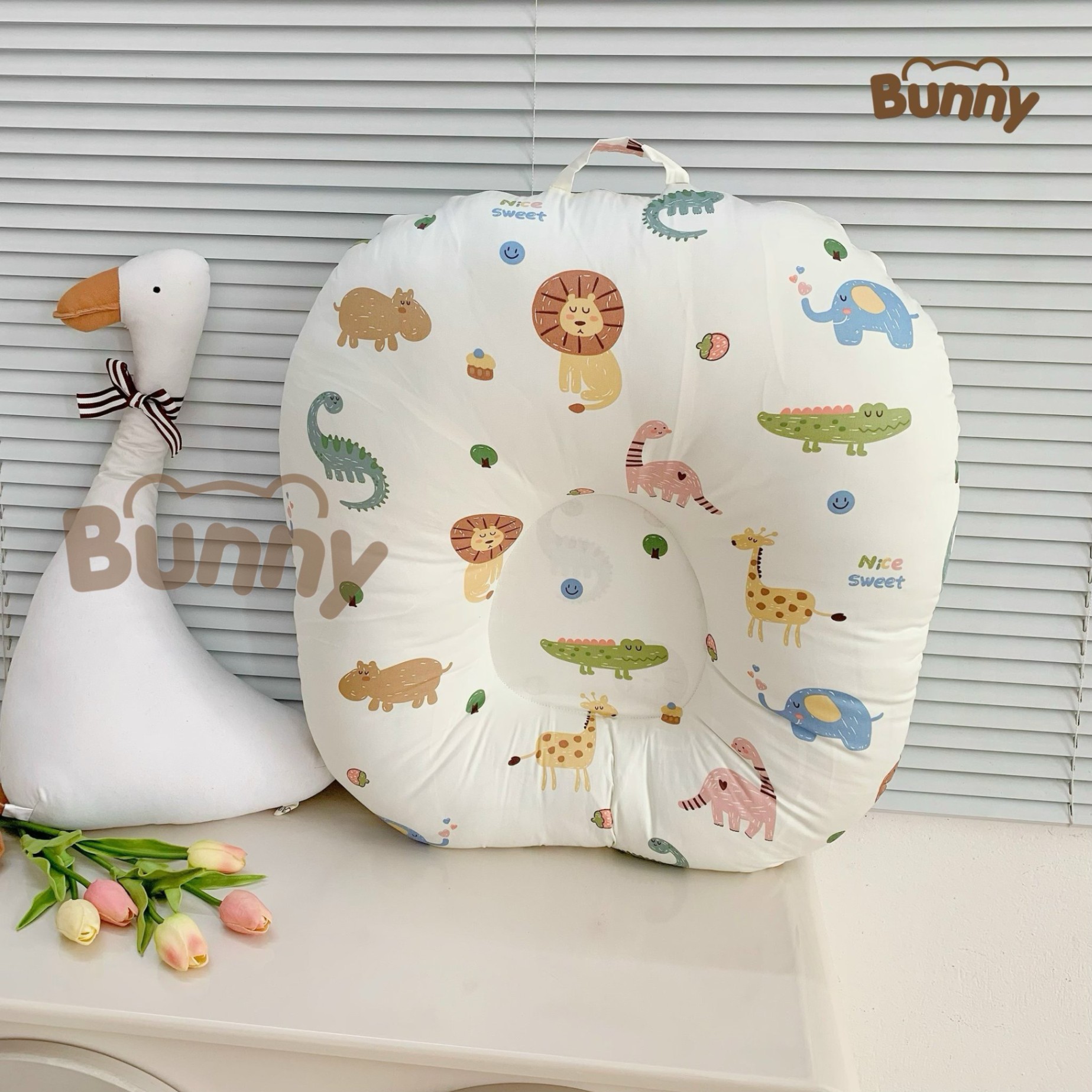 Gối chống trào ngược cho bé Bunny cao cấp vải Cotton Hàn chống nôn trớ an toàn cho bé kích thước 70x70x20cm