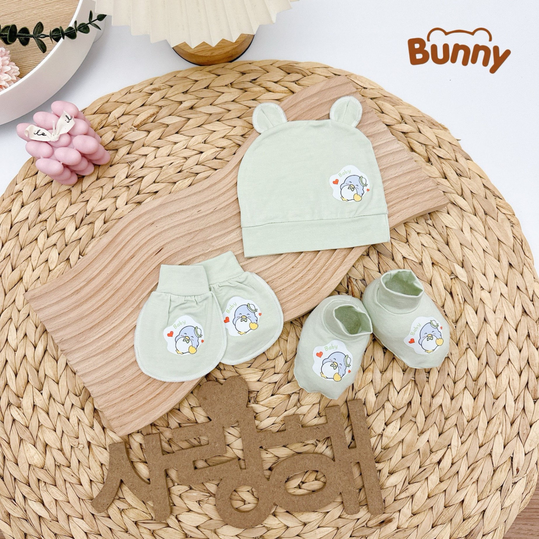 Set mũ bao tay bao chân cho bé sơ sinh Bunny in hình tông màu pastel vải Petit mềm mại mát mẻ cho bé hoạ tiết dễ thương