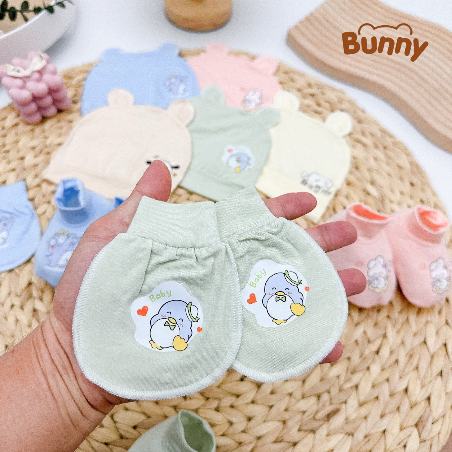 Set mũ bao tay bao chân cho bé sơ sinh Bunny in hình tông màu pastel vải Petit mềm mại mát mẻ cho bé hoạ tiết dễ thương