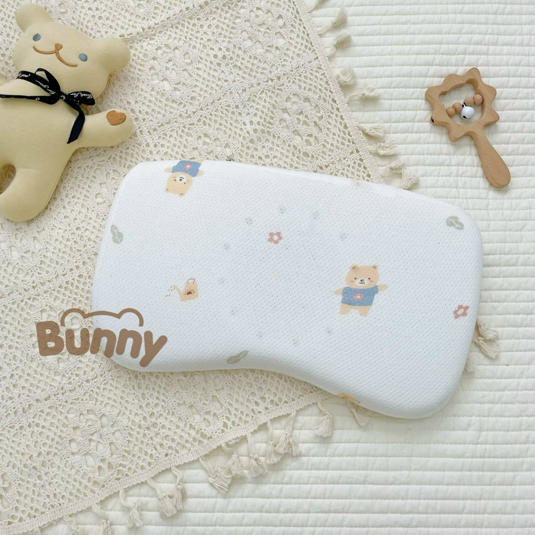 Gối cao su non cho bé sơ sinh chống bẹp đầu Bunny vải thở 100% cotton co giãn 4 chiều thông hơi êm mềm dễ chịu thấm hút tốt thoáng mát