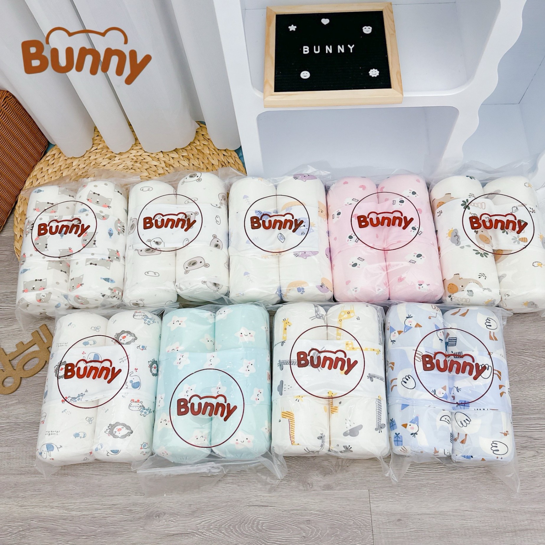 Gối chặn cho bé sơ sinh Bunny chất liệu cao su non cao cấp mềm mại vỏ gối vải thun mềm in hoạ tiết xinh xắn