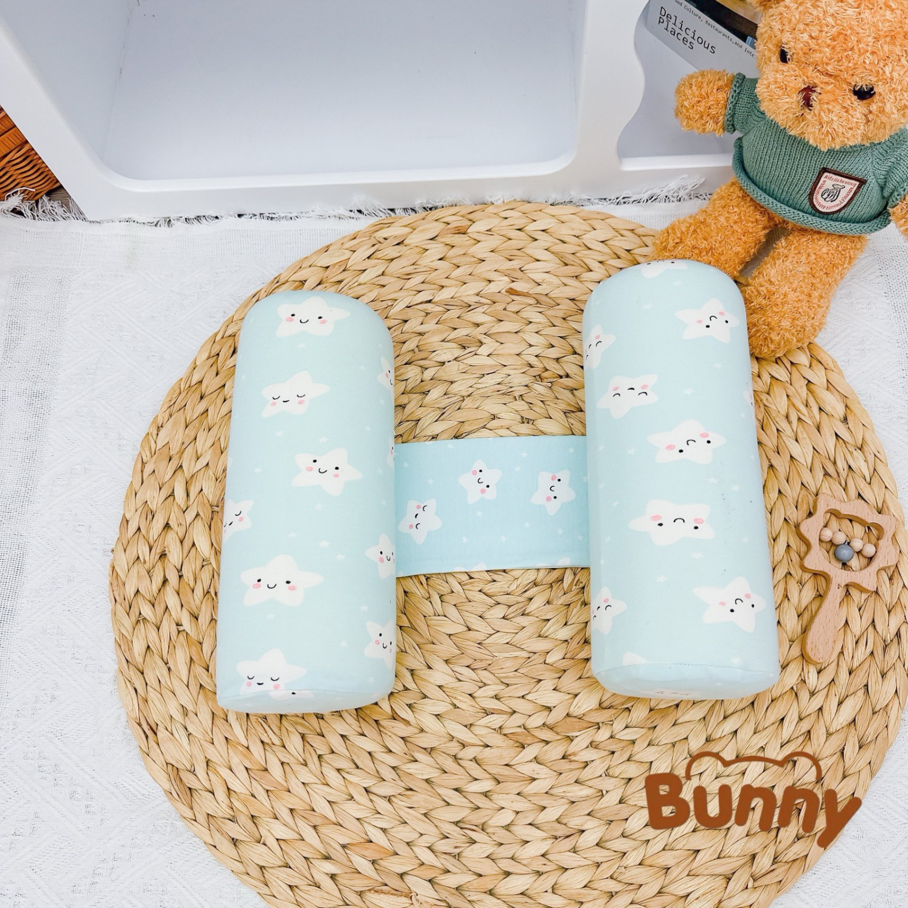 Gối chặn cho bé sơ sinh Bunny chất liệu cao su non cao cấp mềm mại vỏ gối vải thun mềm in hoạ tiết xinh xắn