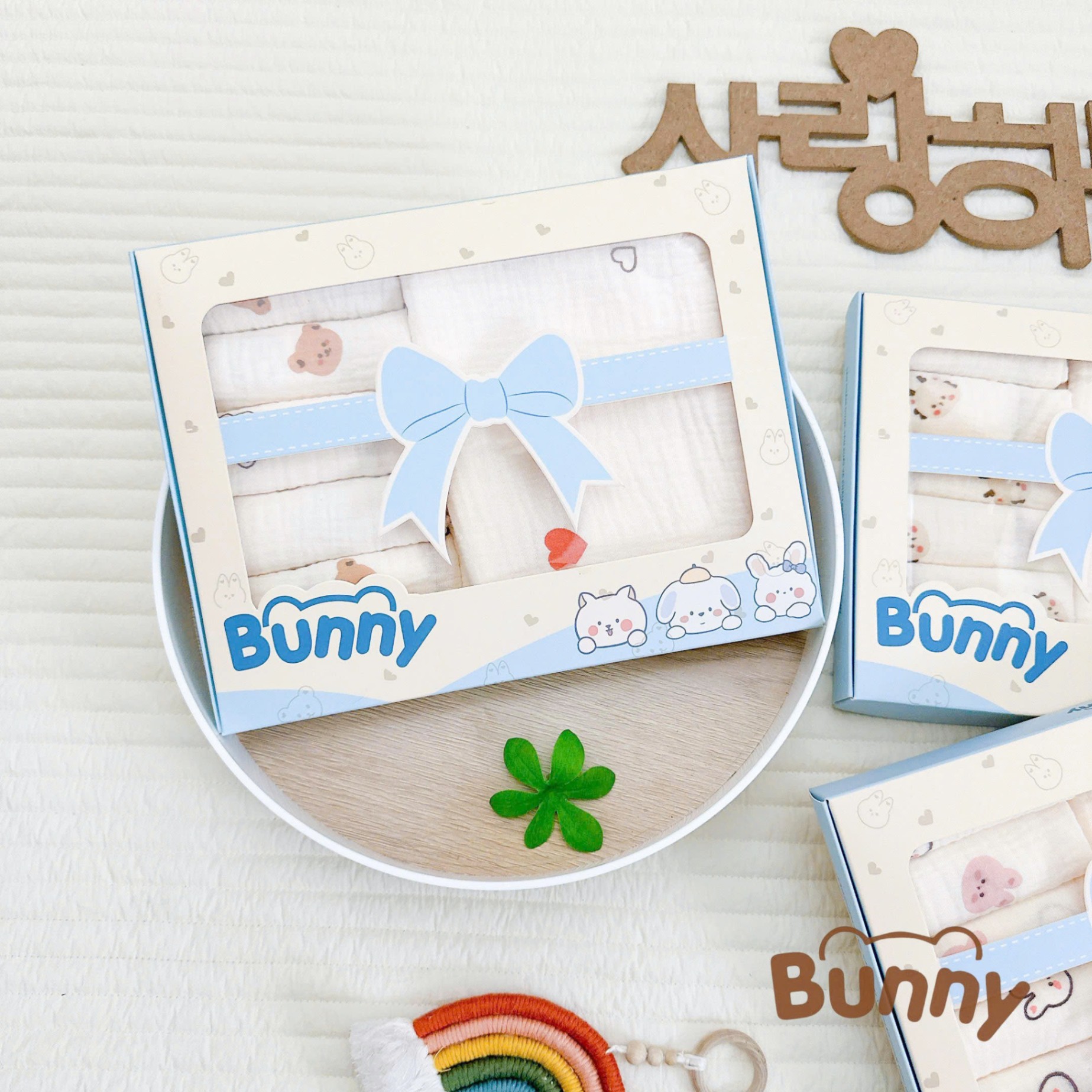 Combo khăn tắm và hộp 6 khăn sữa cho bé Bunny siêu tiện lợi chất liệu muslin cao cấp mềm mại và thoáng khí