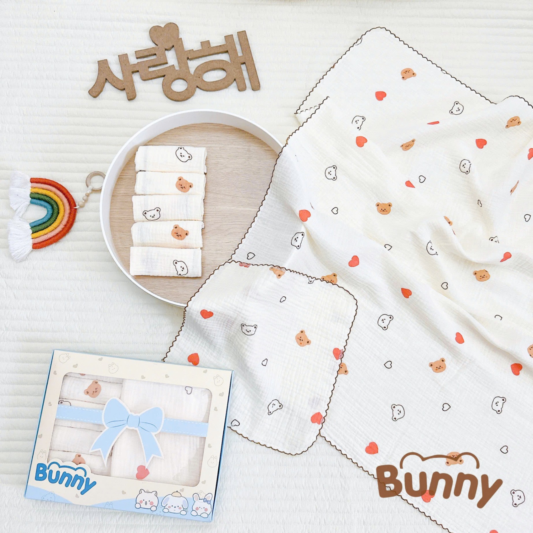 Combo khăn tắm và hộp 6 khăn sữa cho bé Bunny siêu tiện lợi chất liệu muslin cao cấp mềm mại và thoáng khí