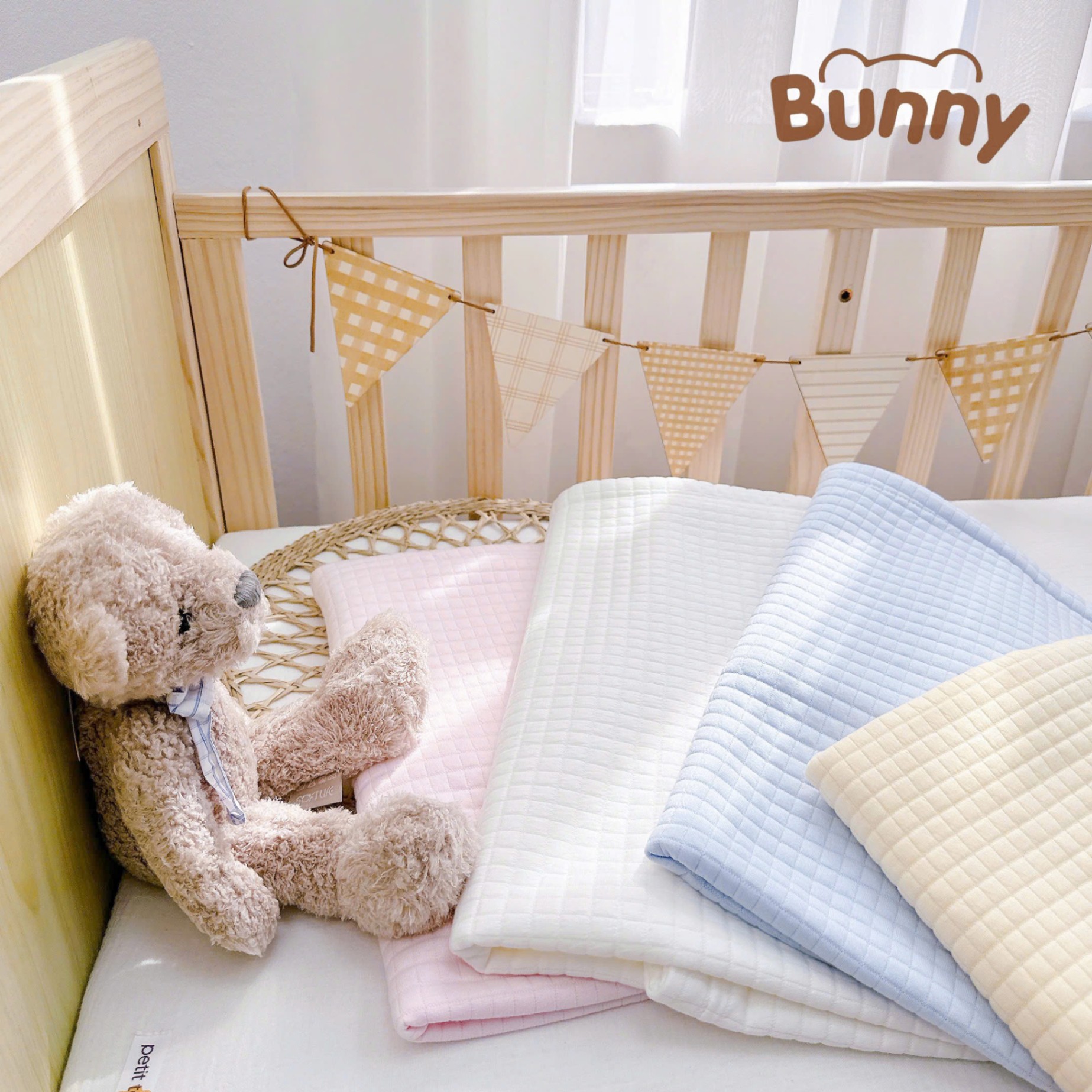 Combo sơ sinh 6 món vải cotton trần bông Bunny gồm ủ choàng, gối ngủ, gối lõm chống méo đầu, gối chặn, gối ôm kẹo ngọt, chăn đắp trần bông phong cách Hàn quốc cho bé