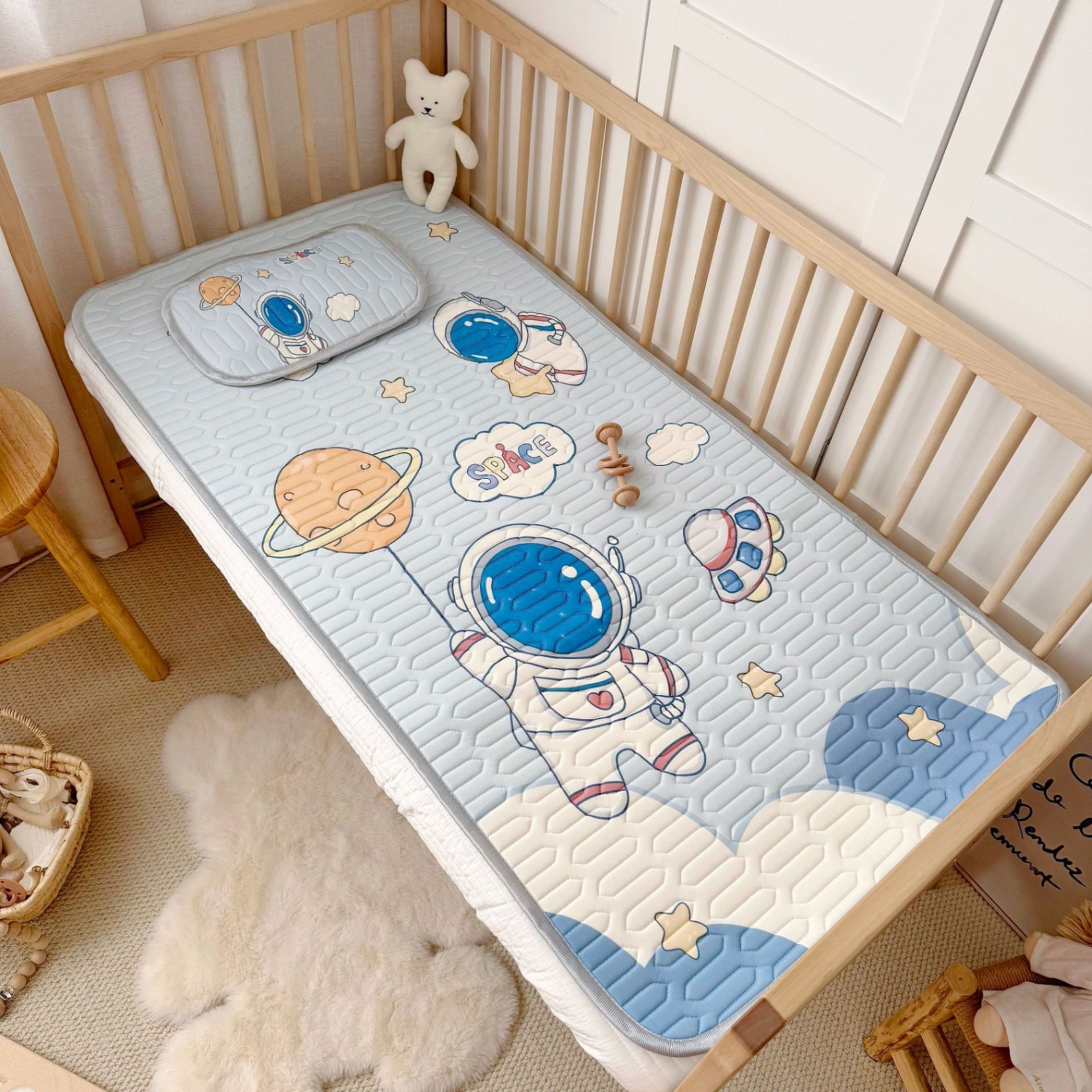 Chiếu điều hoà cho bé, chiếu điều hoà cao su non 5D kèm gối cho bé nằm nôi nằm giường tiện lợi kích thước 60x120cm