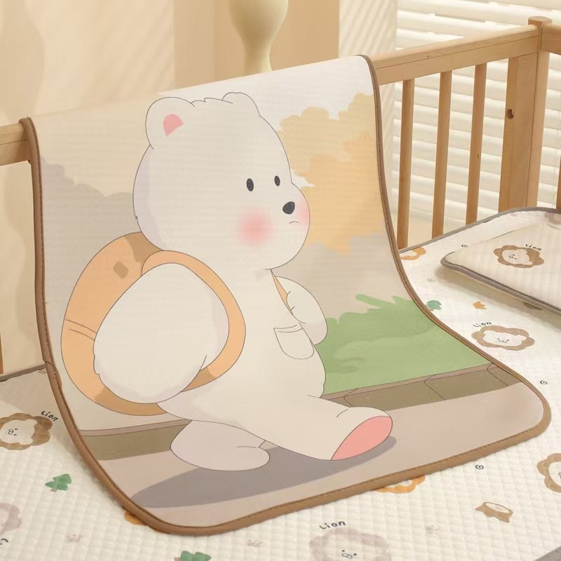Tấm lót chống thấm cho bé sơ sinh KidsWorld họa tiết hình thú cotton mềm mại thấm hút tốt thoáng khí 50x70cm