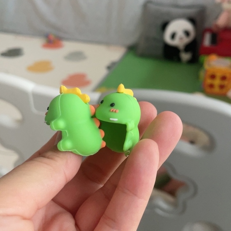 Miếng dán góc bàn 3 cạnh hình thú chống va chạm KidsWorld miếng dán chống va chạm cho trẻ em, miếng dán bảo vệ trẻ em